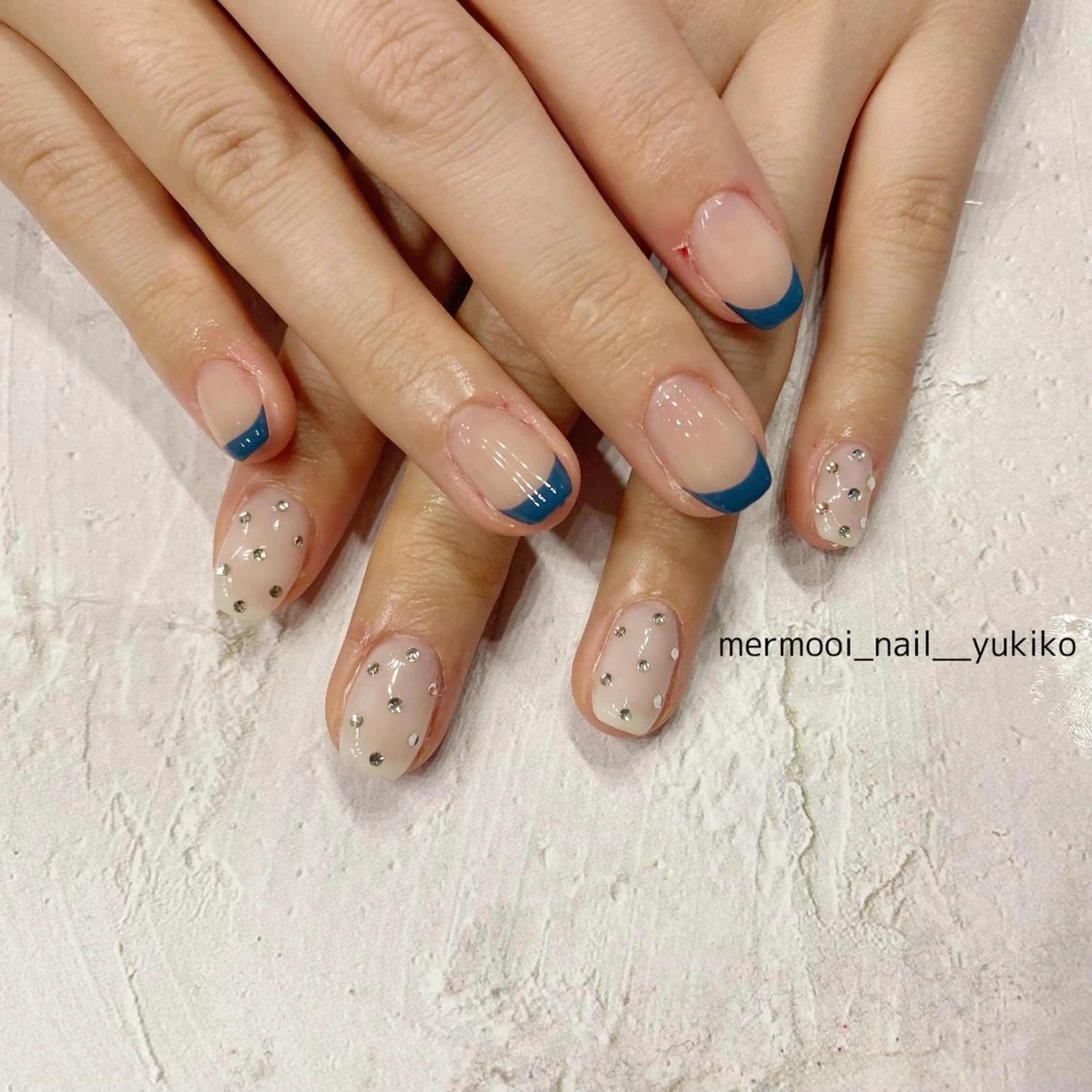 ネイル ブルー ドット フレンチネイル グリーン 韓国ネイル ハンドネイル melumooi nailのネイルデザイン