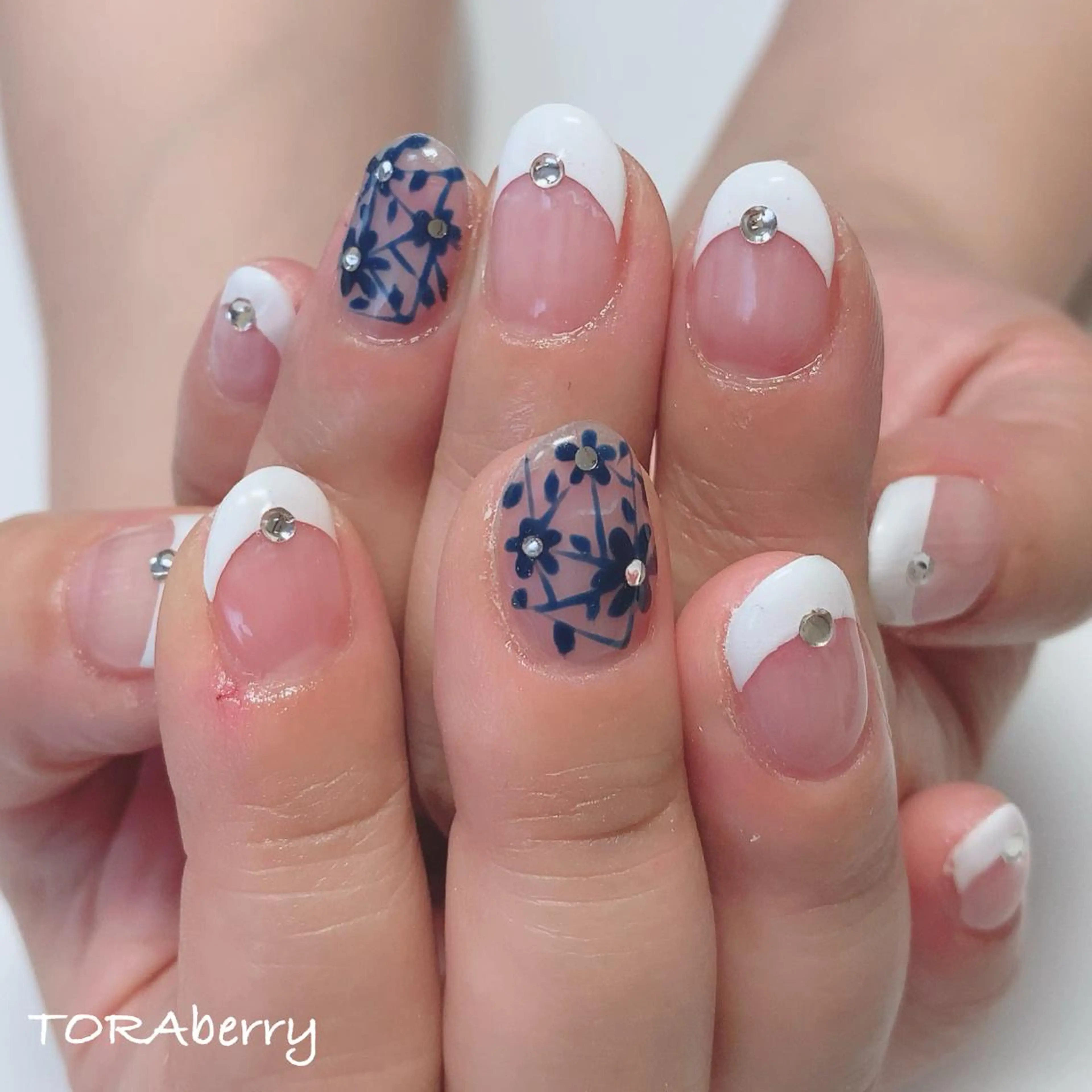 ネイル ネイリスト なつみのネイルデザイン