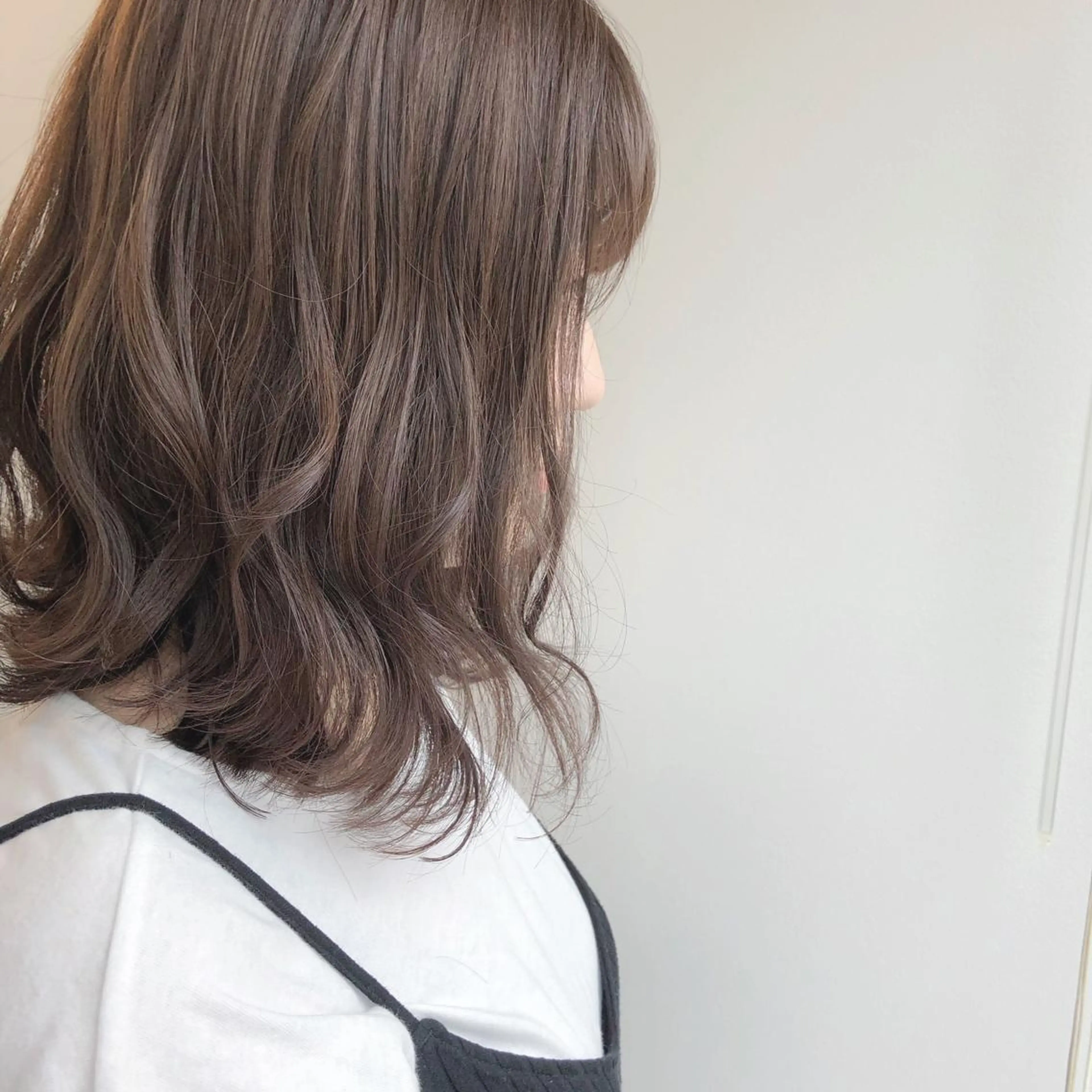 セミロング カラー ベージュカラー ミルクティーベージュ アンニュイレイヤー/ 火ノ見🪡のヘアスタイル