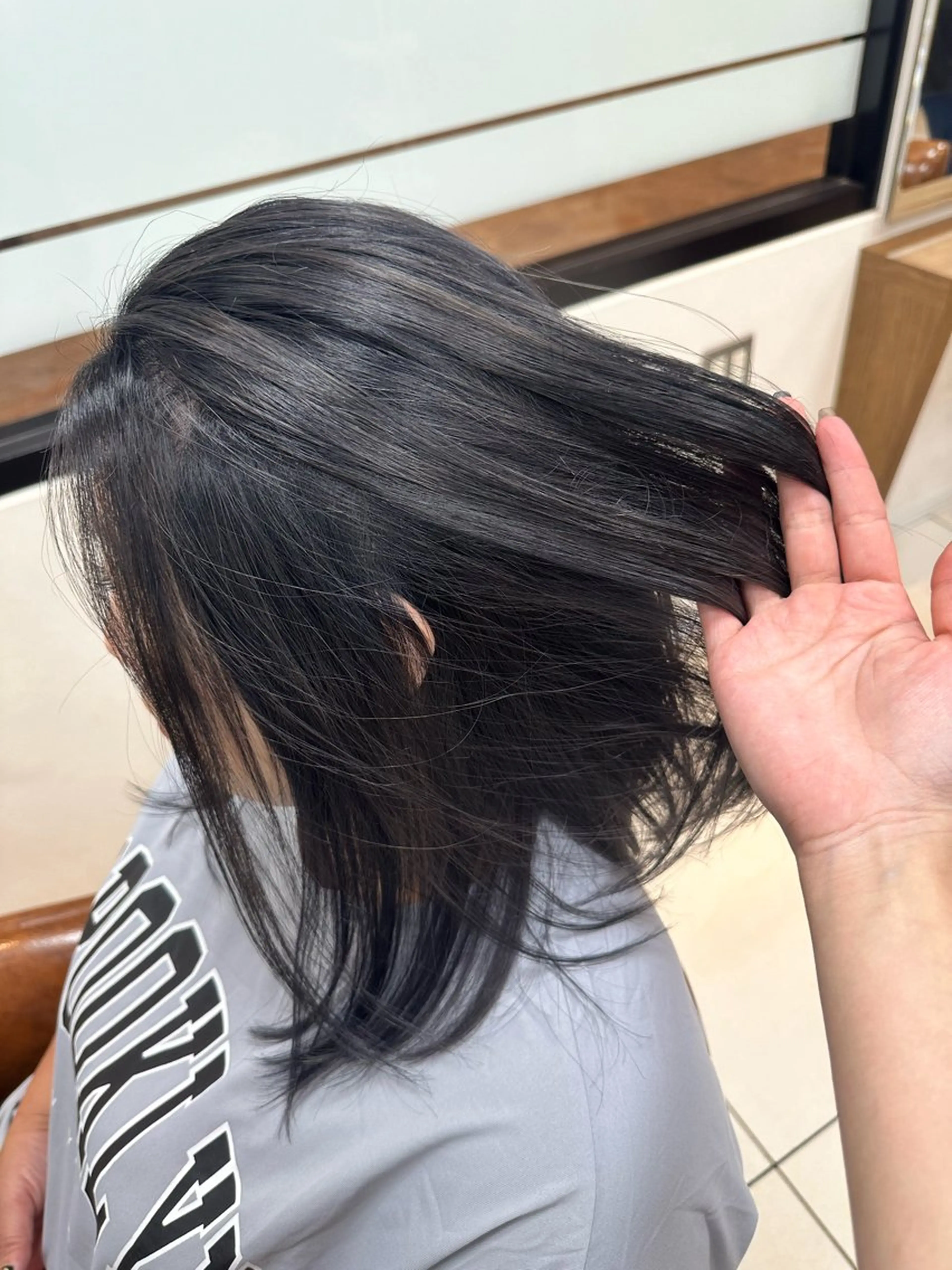 ミディアム カラー カット ヘアカラー 髪質改善/ブラック ヘア/リンのヘアスタイル