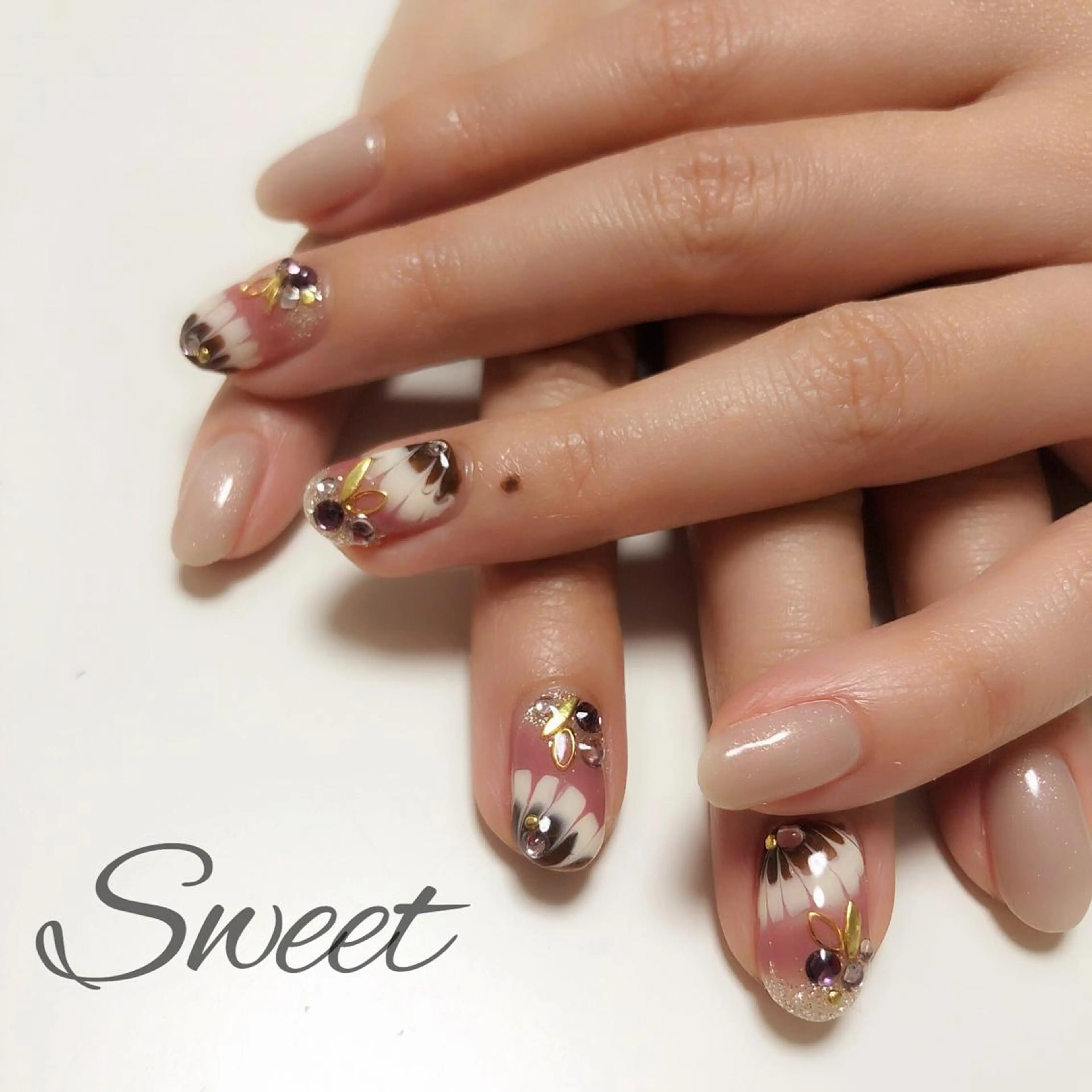 ネイル ハンドネイル sweet 仲野陽子のネイルデザイン