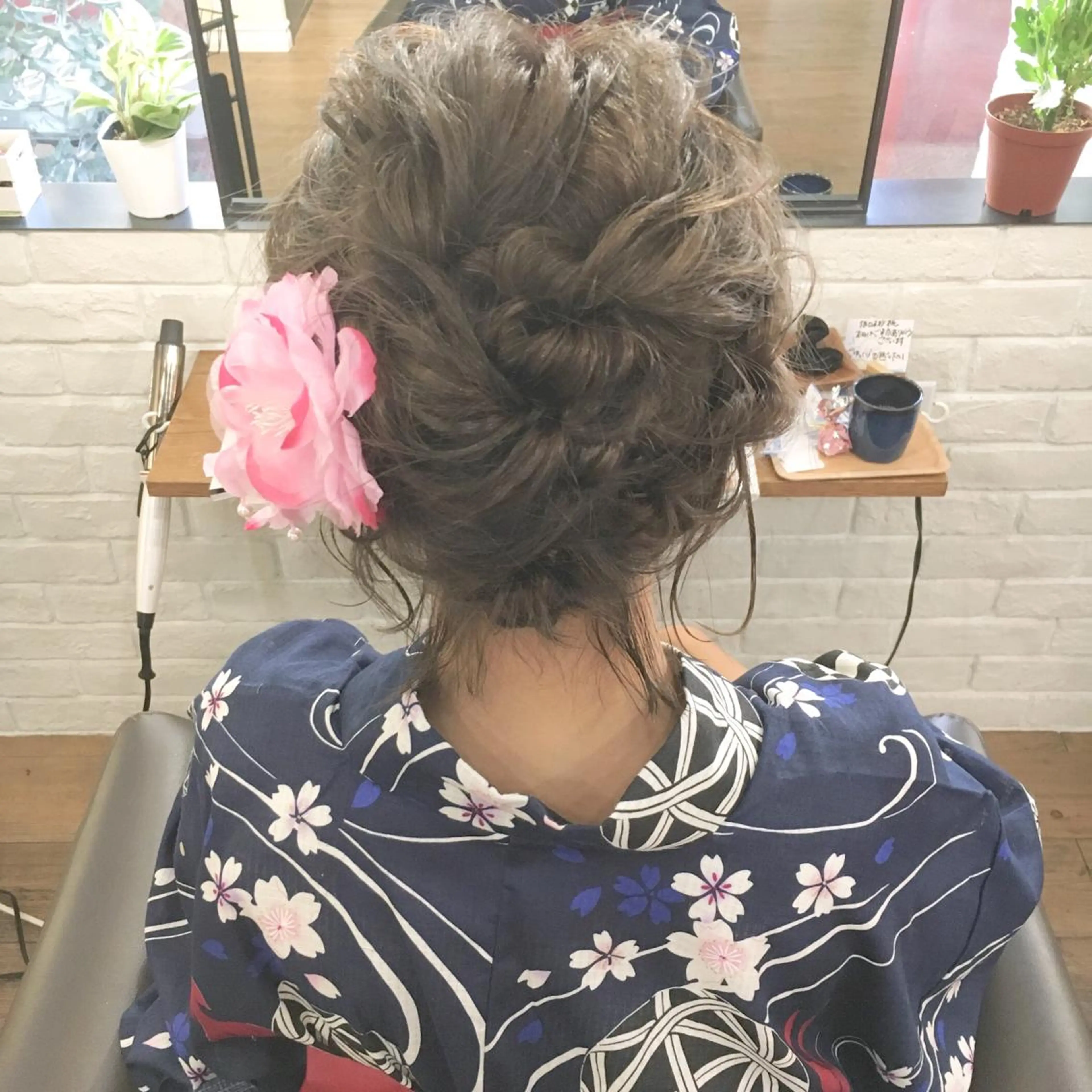 ショート カラー ヘアアレンジ 薬院:今泉/上川美幸 ボブ/顔周りレイヤーのヘアスタイル