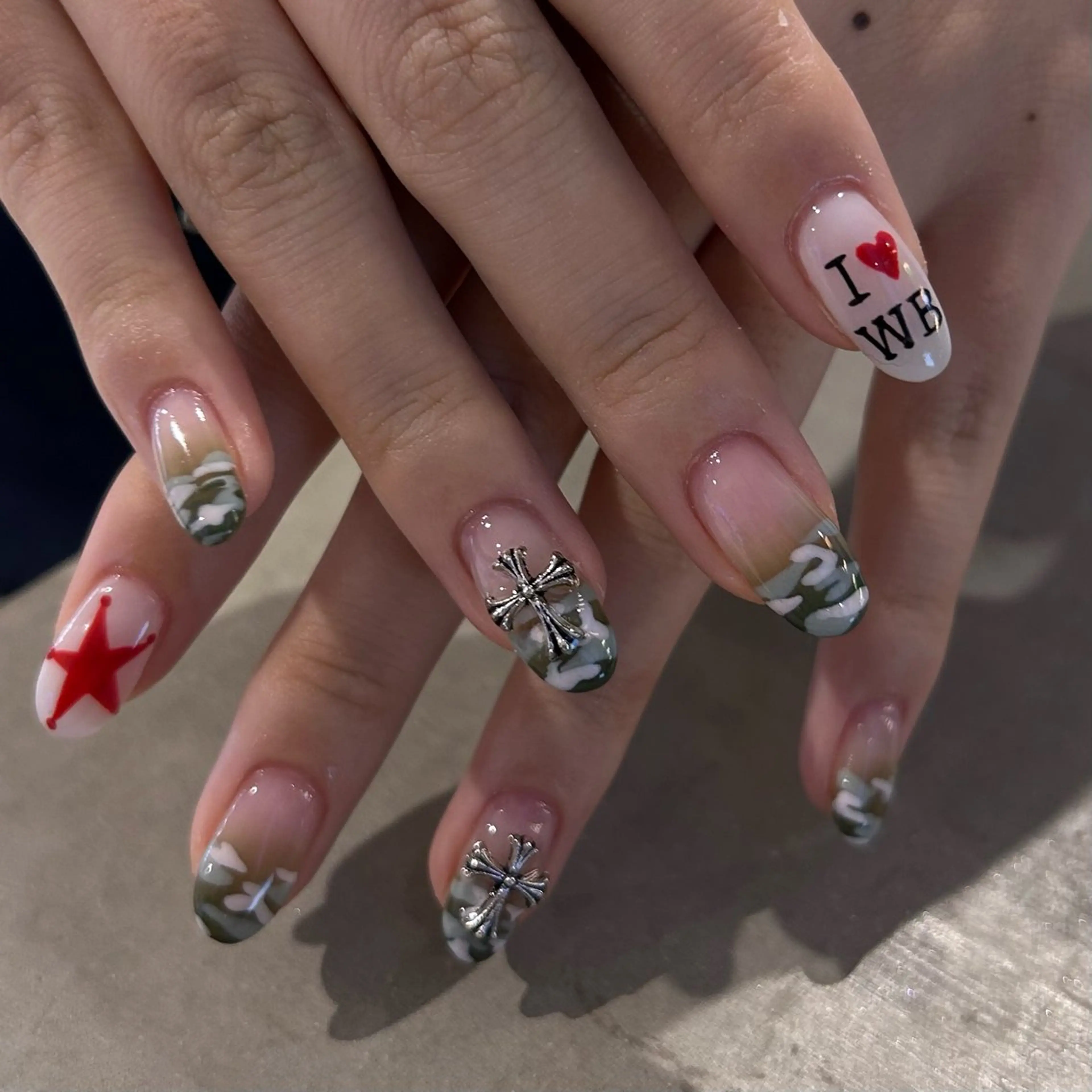 ネイル SHELLTOKYO 💜Kazamakiのネイルデザイン