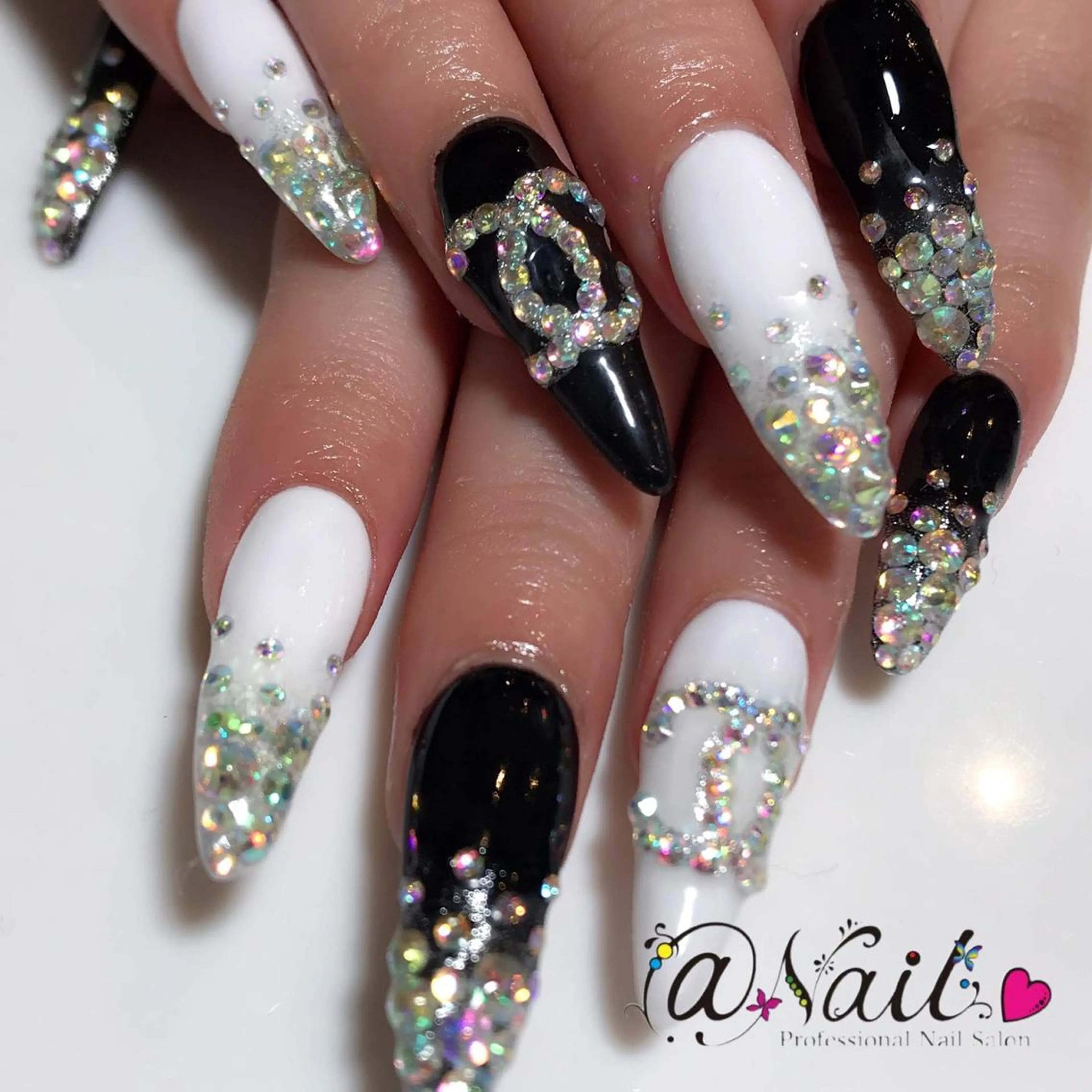 ネイル 小尾 栞のネイルデザイン