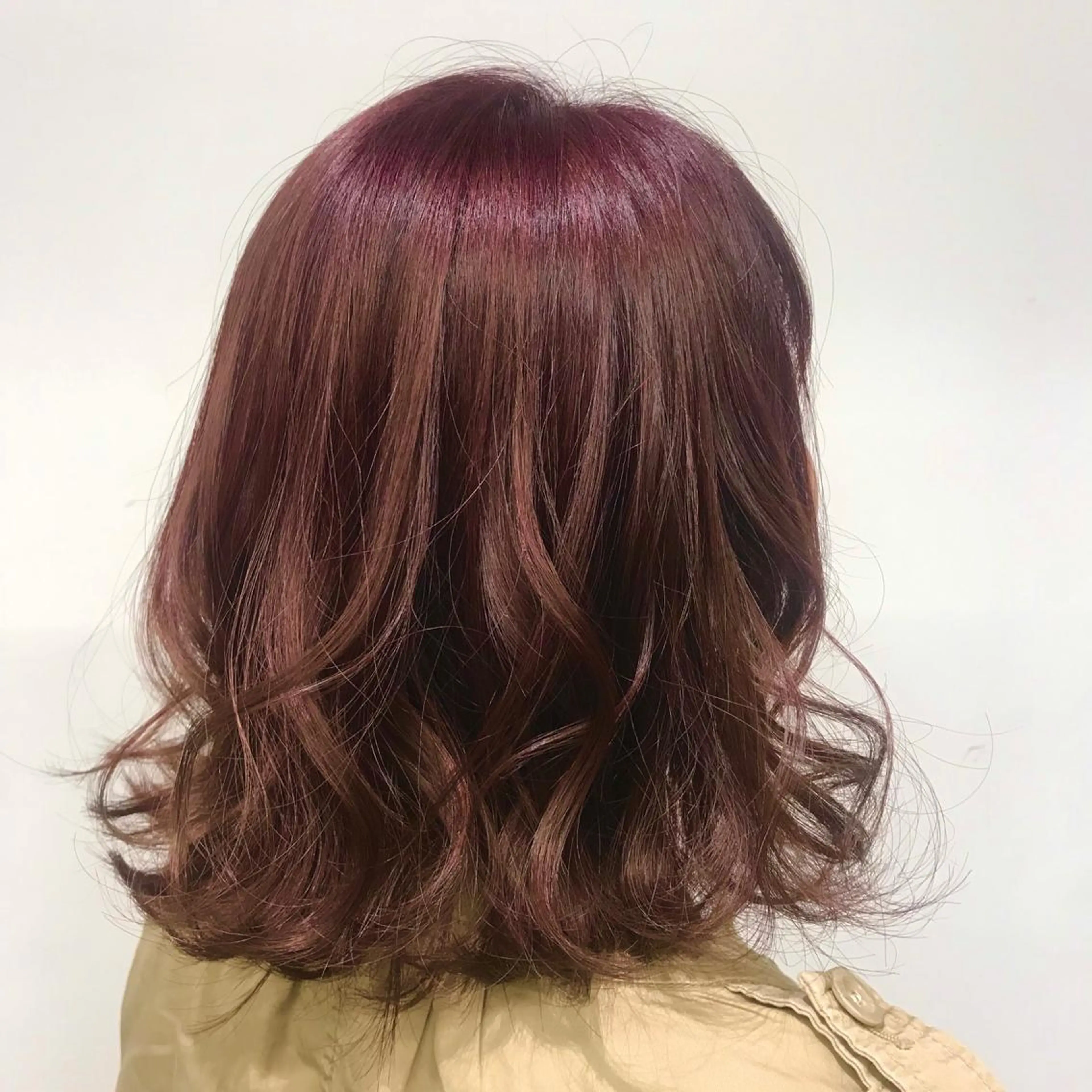 ミディアム カラー ピンクカラー カット ヘアカラー トリートメント 艶髪🌟髪質改善✨ Zinaヤマダ チサのヘアスタイル