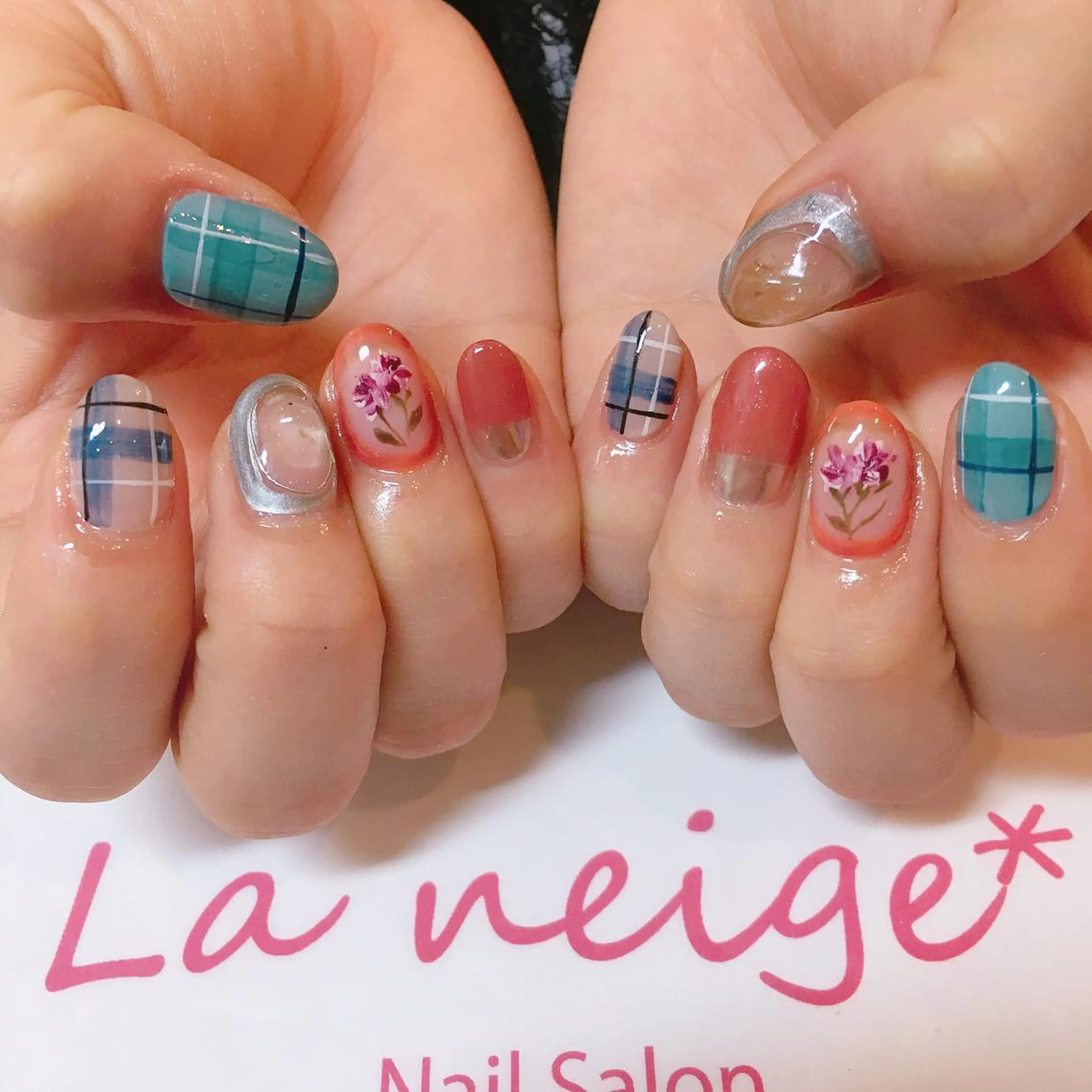 ネイル La neige* yuki 🐩🌙のネイルデザイン