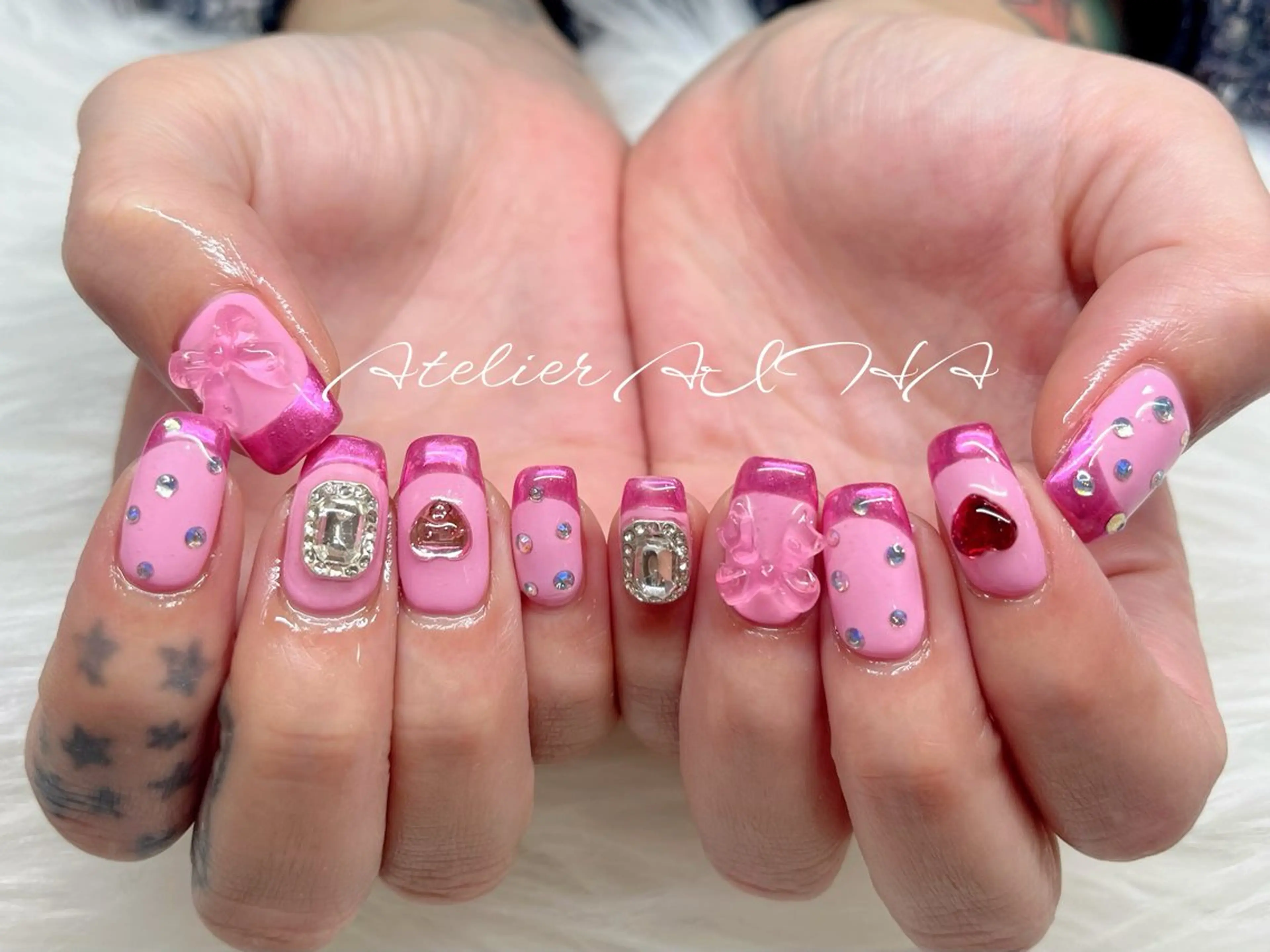 ミディアム ハンドネイル アトリエAIHA★ フィルイン推奨サロンのネイルデザイン