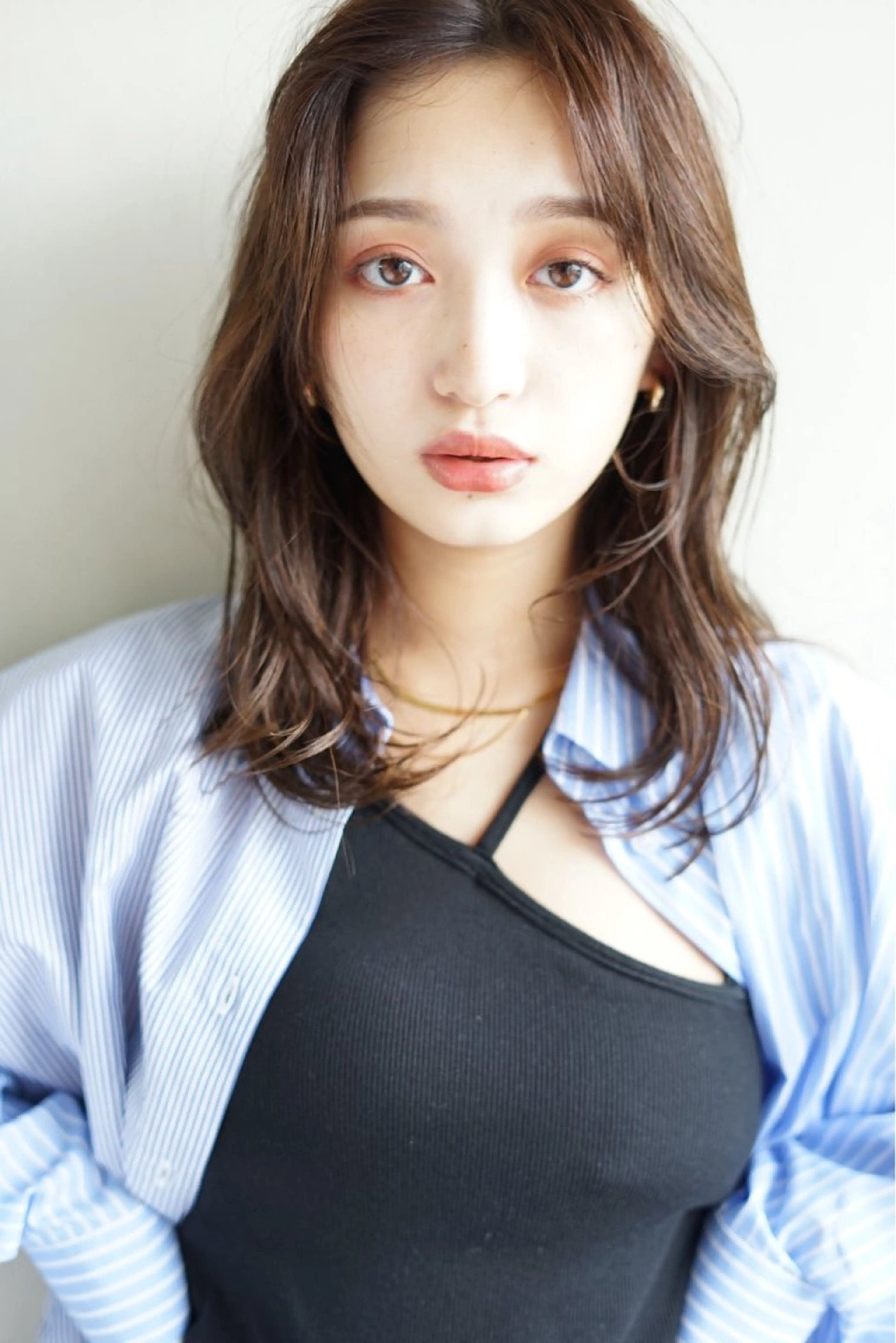 セミロング 髪質改善ストレート 🌈似合わせカットのヘアスタイル