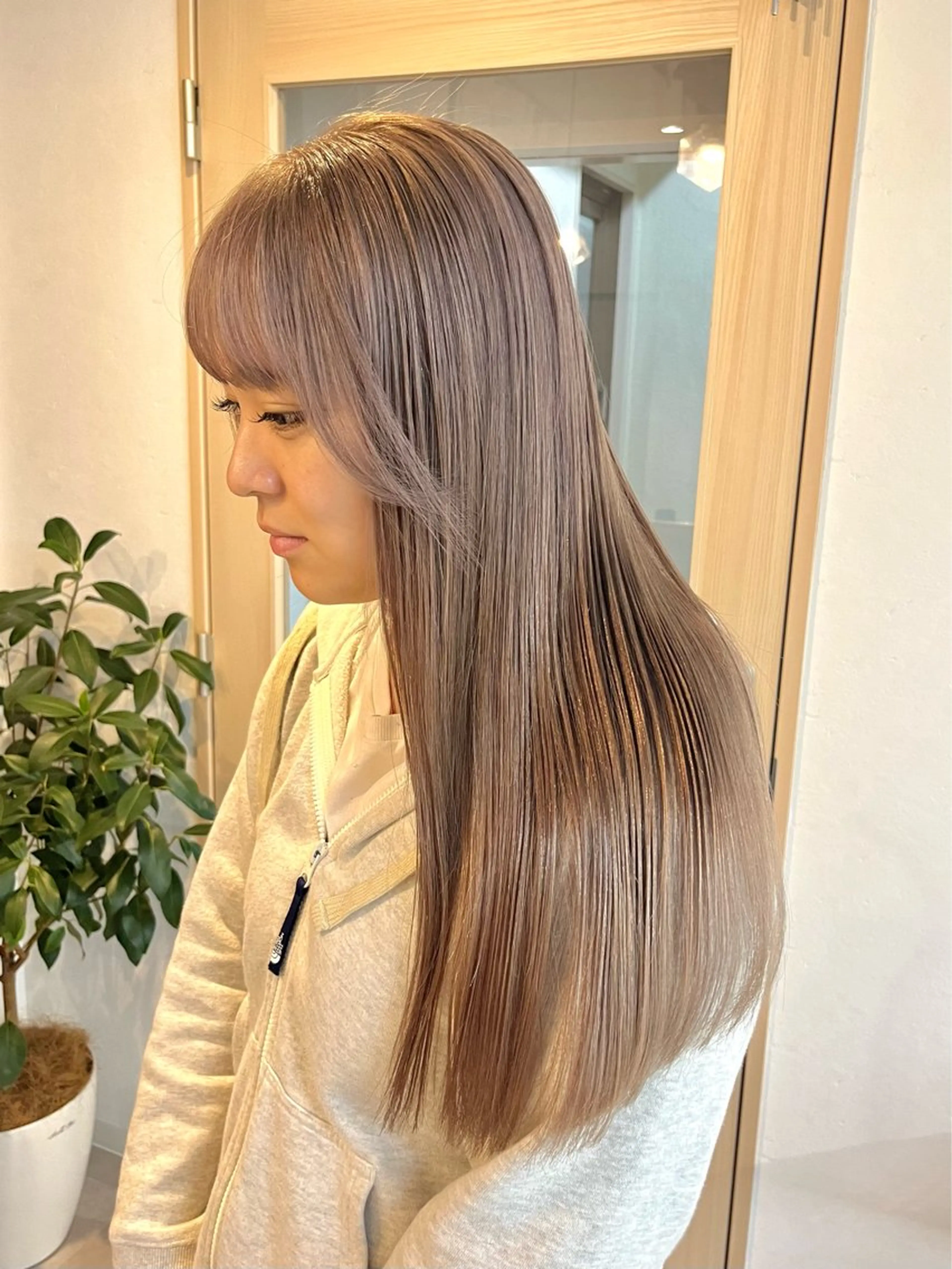 ロング カラー カット ヘアカラー トリートメント 艶カラー/レイヤー/ ハイトーン/まなみのヘアスタイル