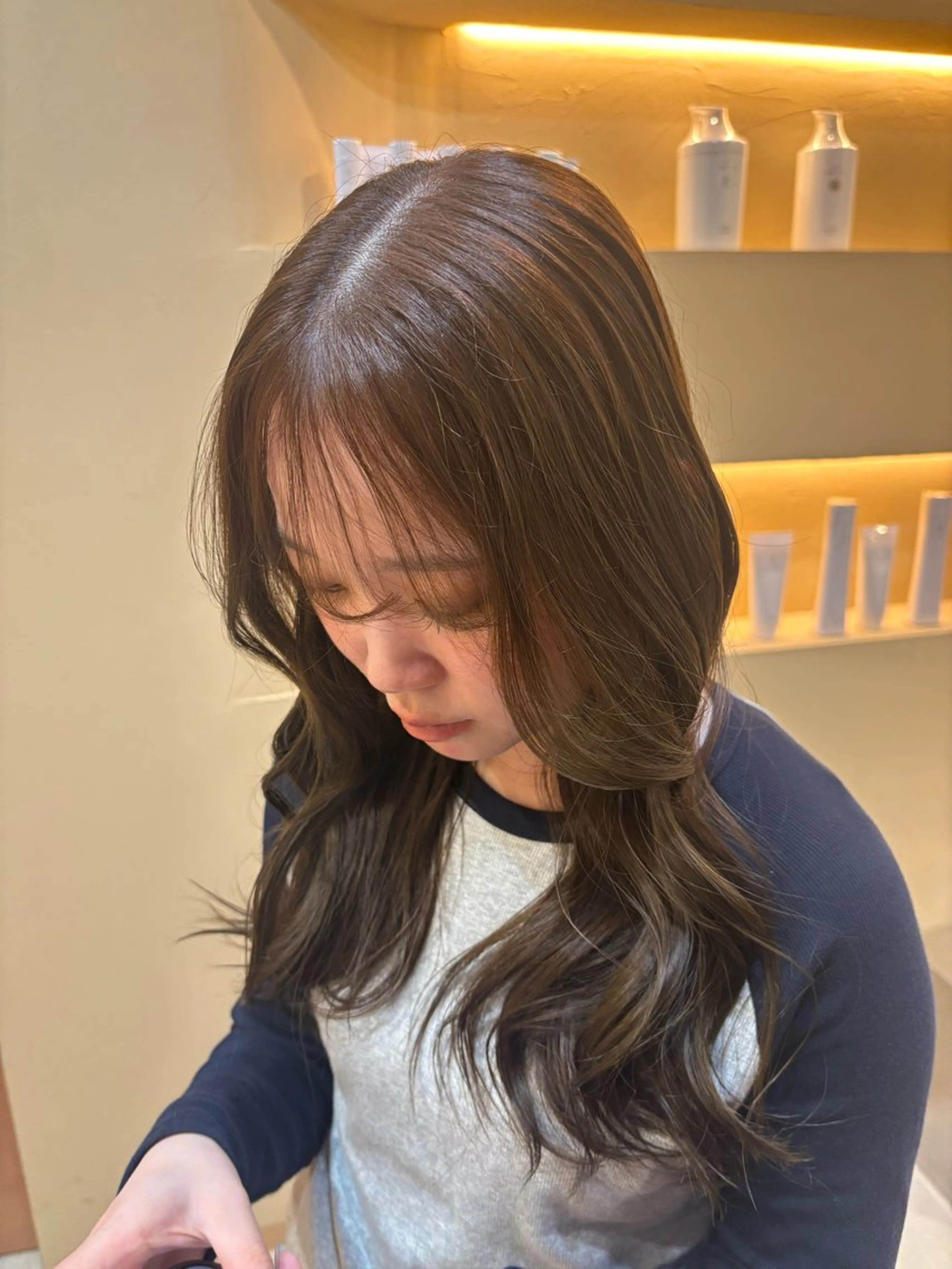 ロング カラー ヘアカラー 若杉 百音のヘアスタイル