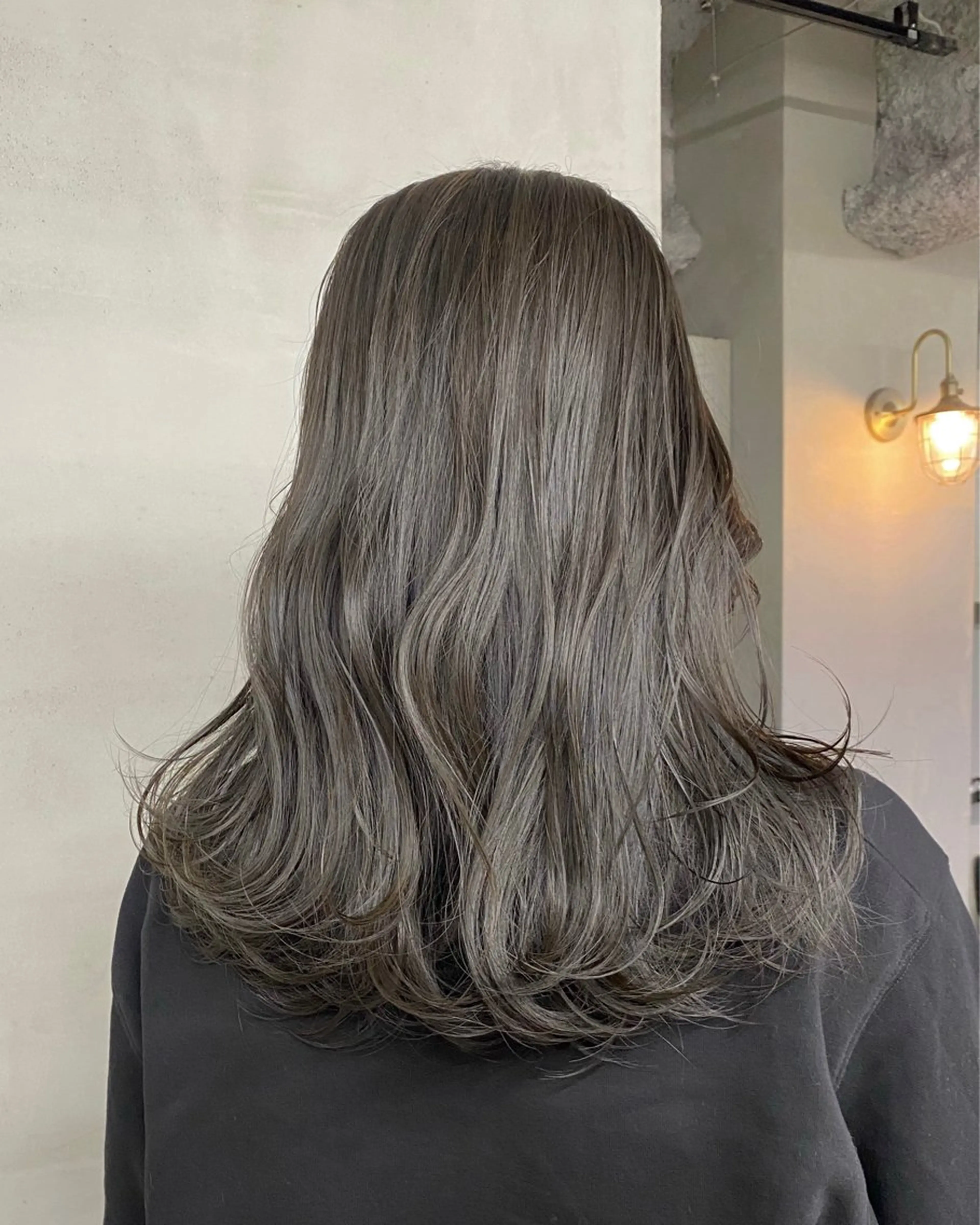 セミロング カラー カット ヘアカラー トリートメント ヘアセット 新宿/韓国ヘア/ 髪質改善ストレートのヘアスタイル