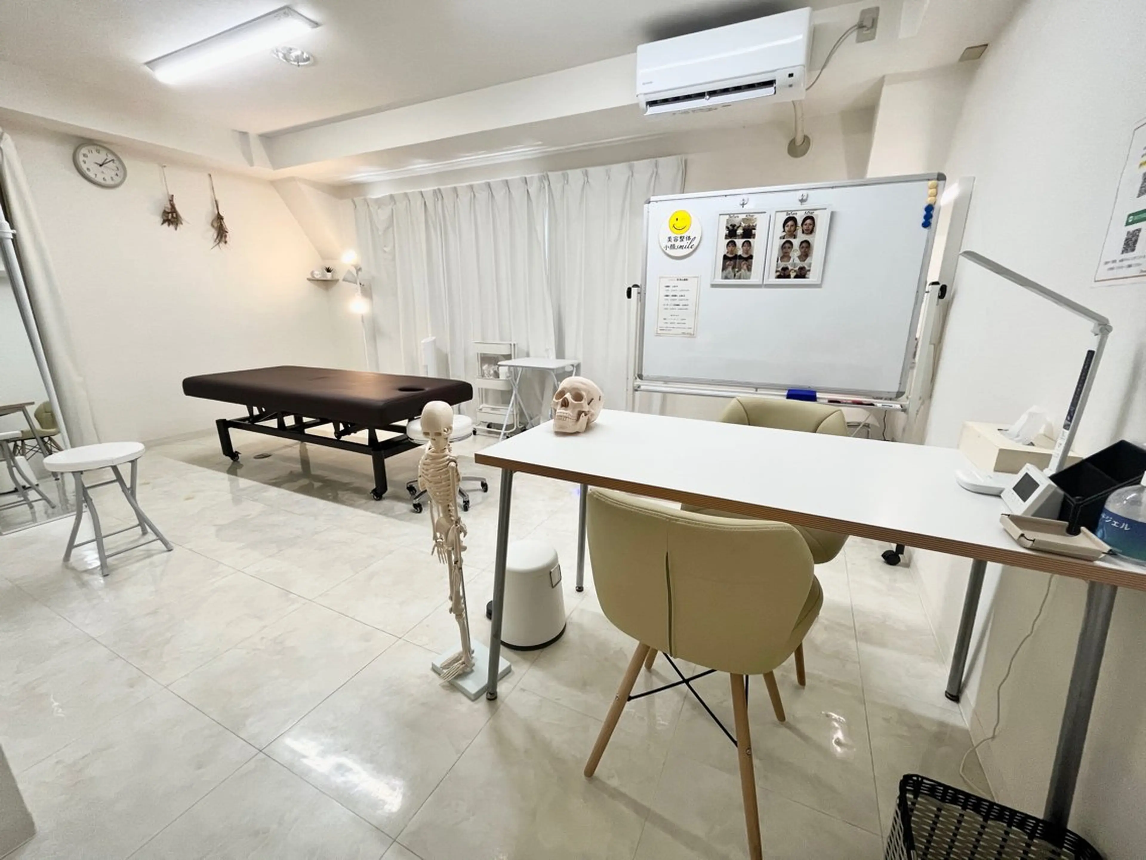 【小顔矯正専門】 小顔smileのエステ・リラクイメージ