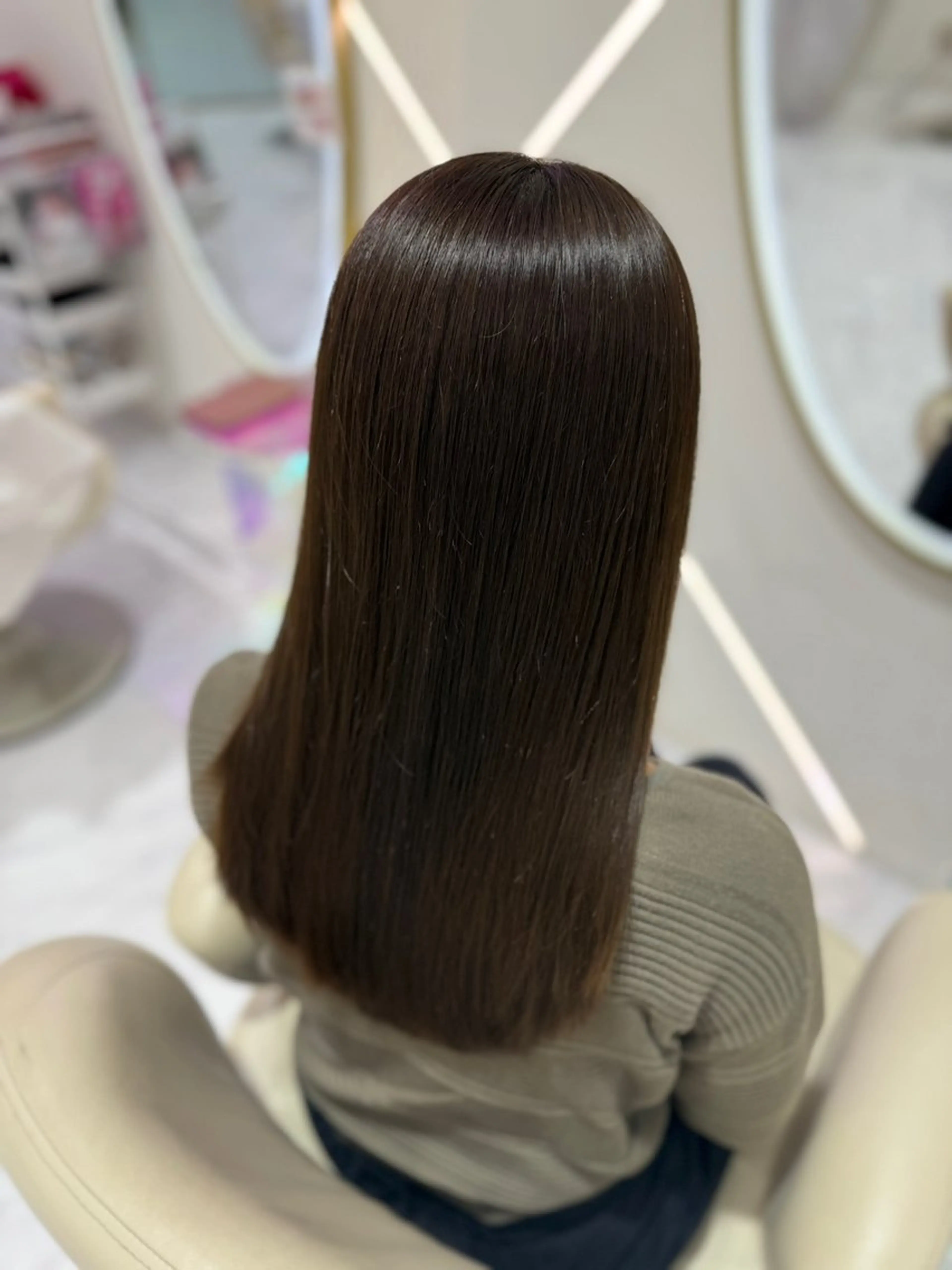 ロング カット ヘアカラー 🩵yuki/栄駅/ レイヤー／ハイトーンのヘアスタイル