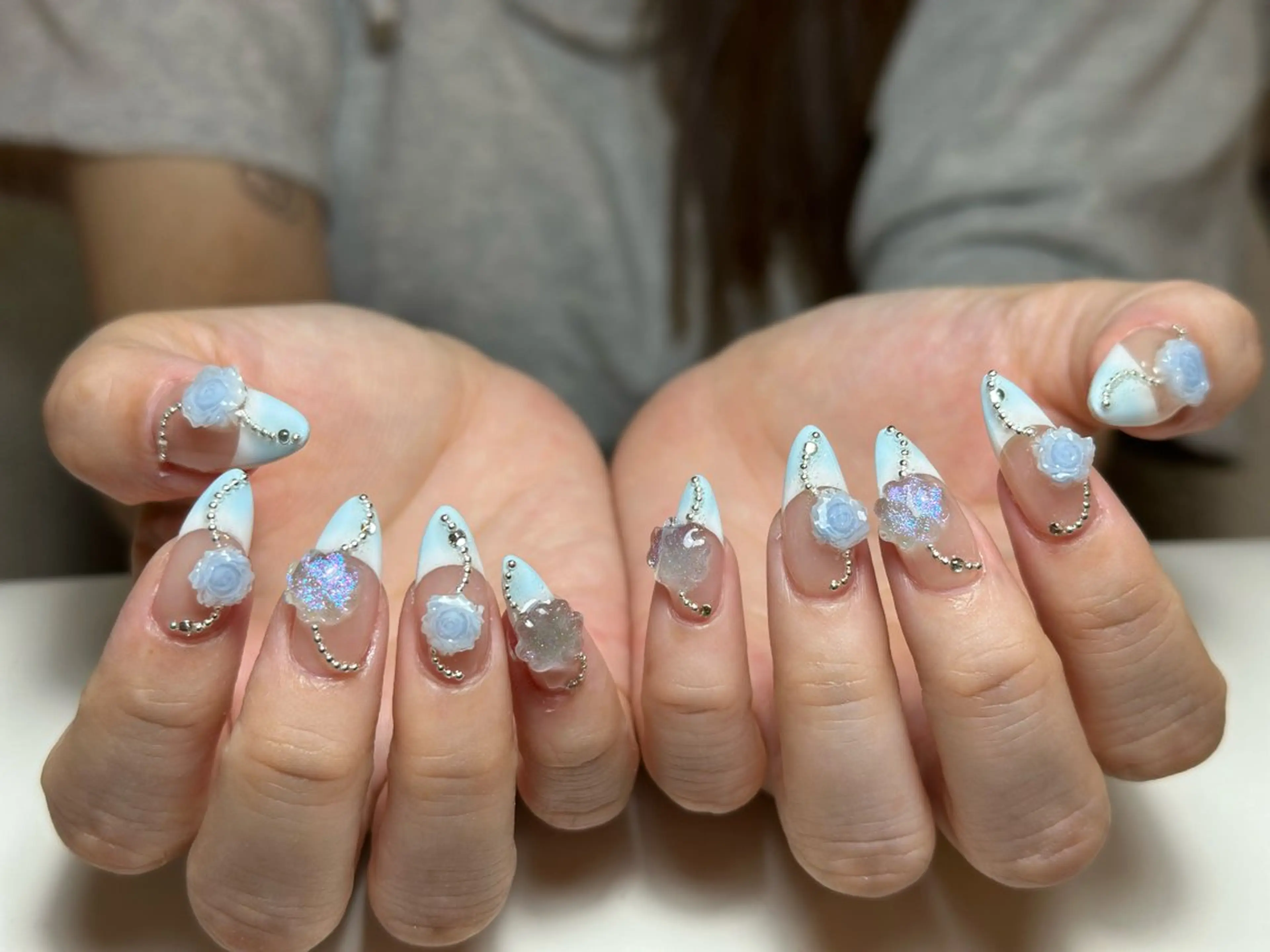 ネイル アートネイル 成人式 ジェルネイル ニュアンスネイル 夏ネイル ハンドネイル Nienail_ Luxeのネイルデザイン