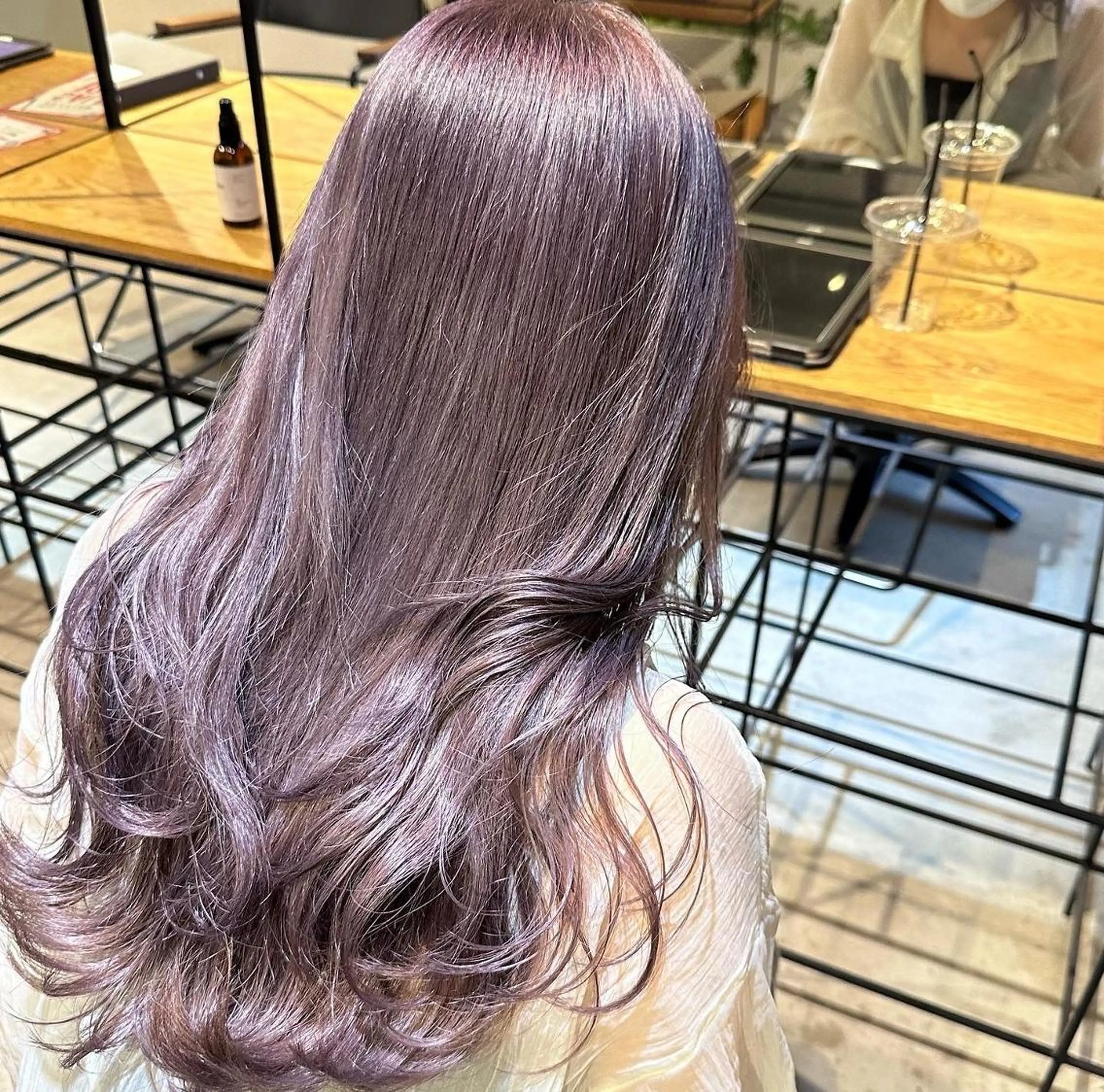 セミロング ヘアアレンジ カラー ベージュ/ダブルカラ ー/新潟駅/青柳萌果のヘアスタイル