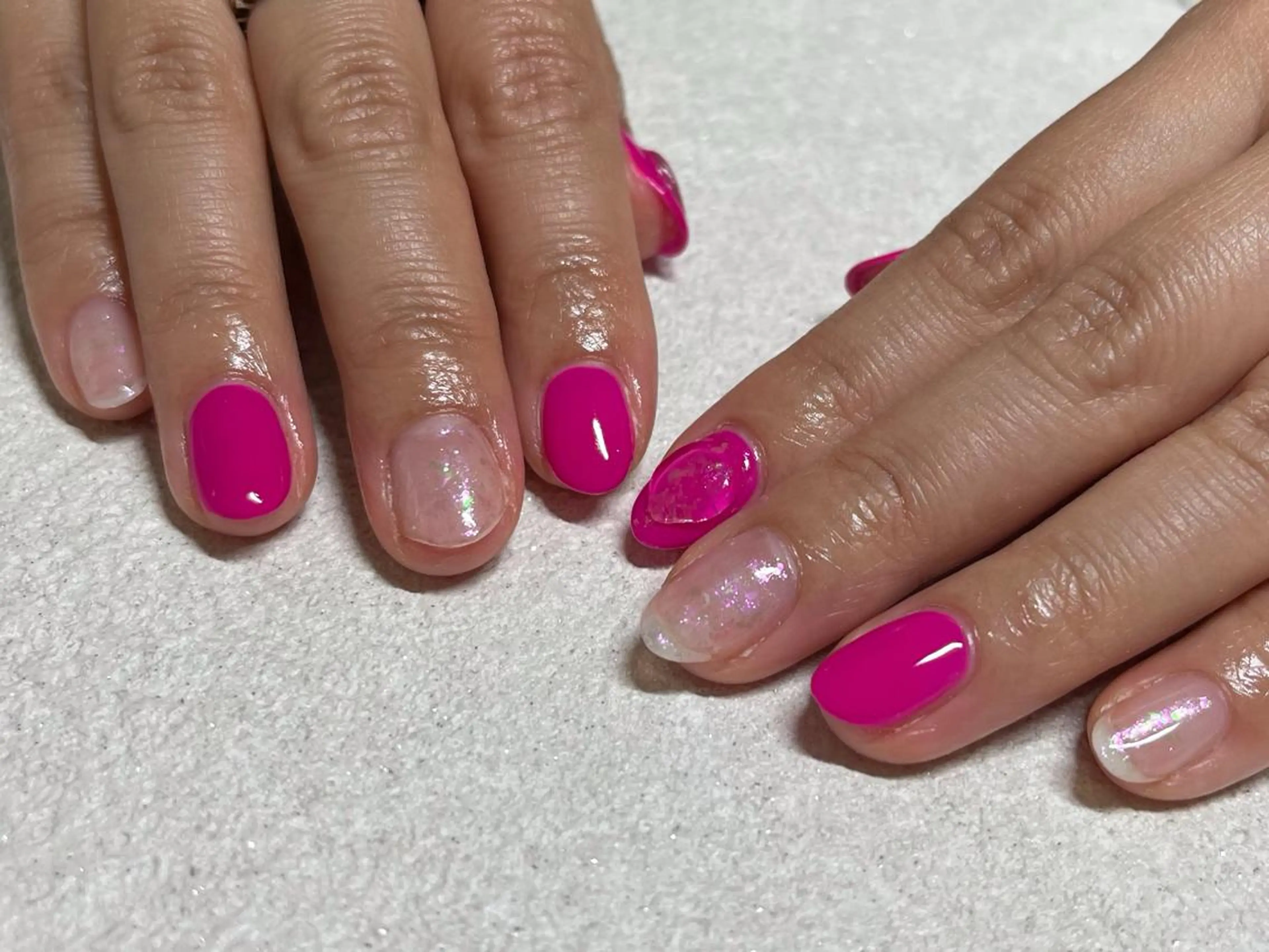 ネイル オーロラネイル フラワーネイル フットネイル フレンチネイル ジェルネイル mogunail &blowのネイルデザイン