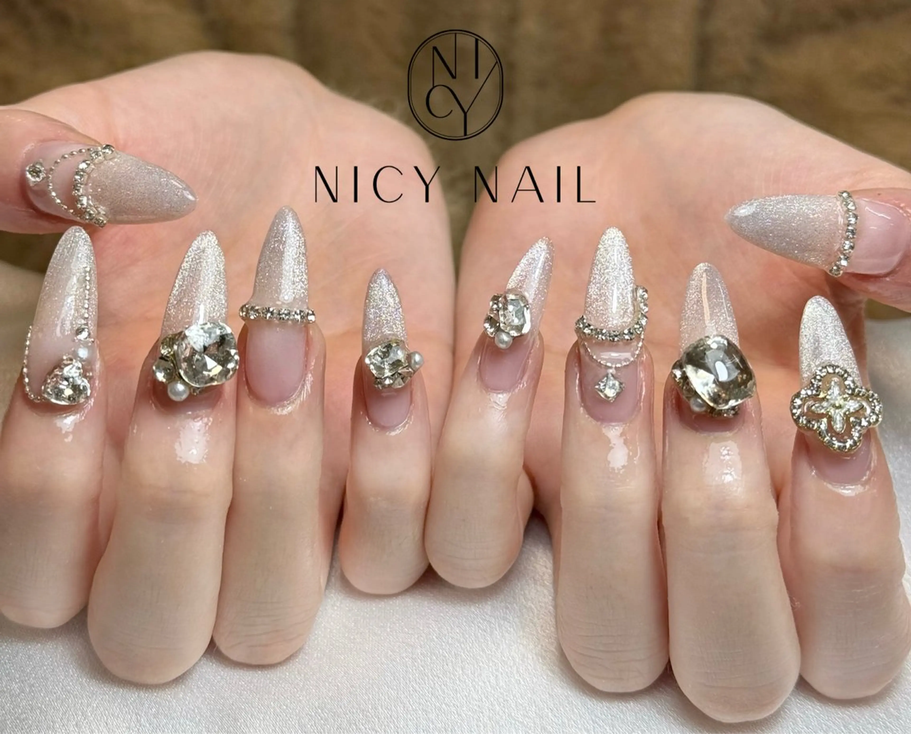 ネイル アートネイル オーロラネイル ブルー チークネイル フットネイル ハンドネイル NICY NAIL 池袋のネイルデザイン