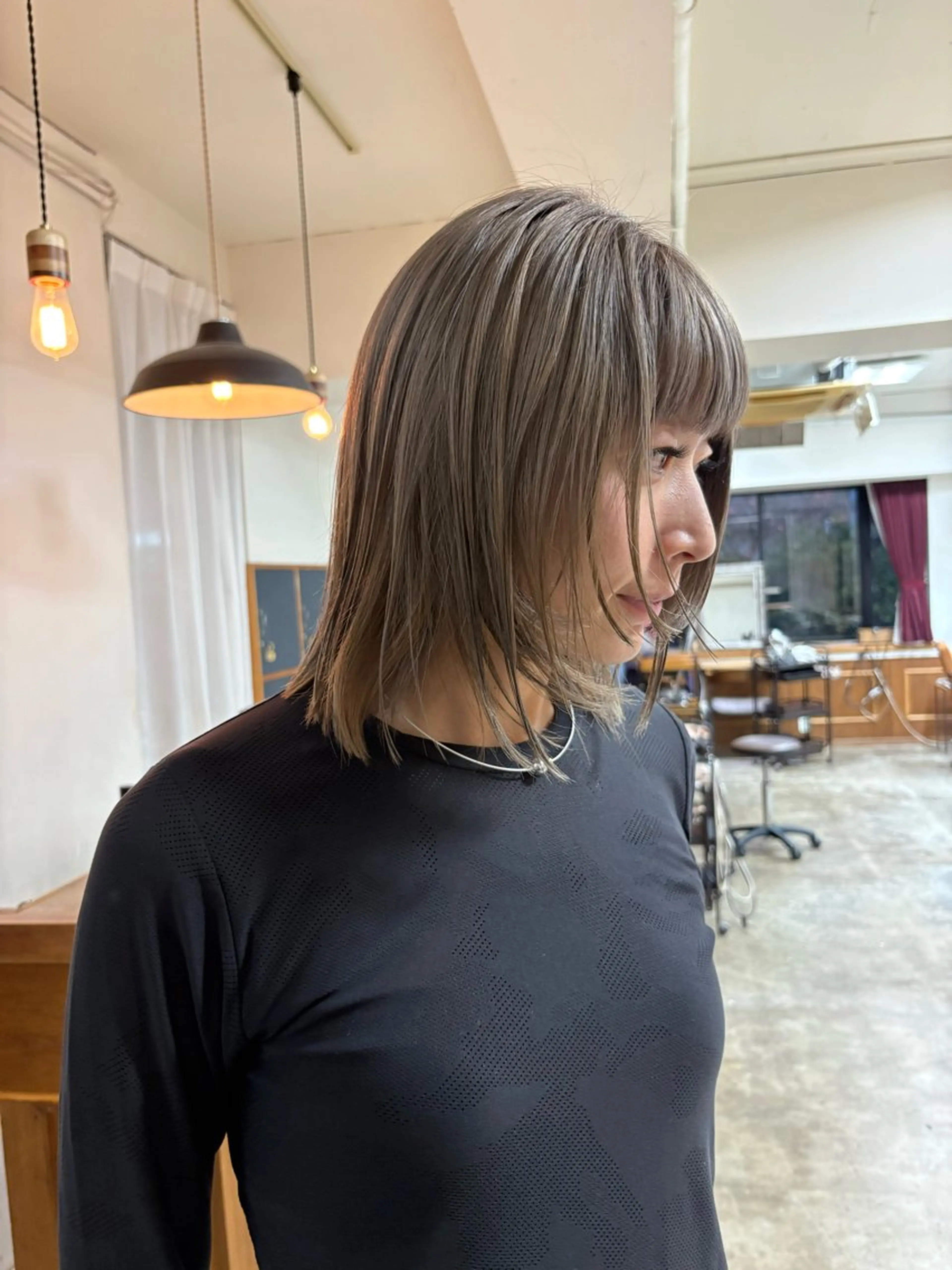 ミディアム カラー ブリーチ 透明感カラー 顔まわりレイヤー レイヤーカット カット ヘアカラー トリートメント takada kohのヘアスタイル