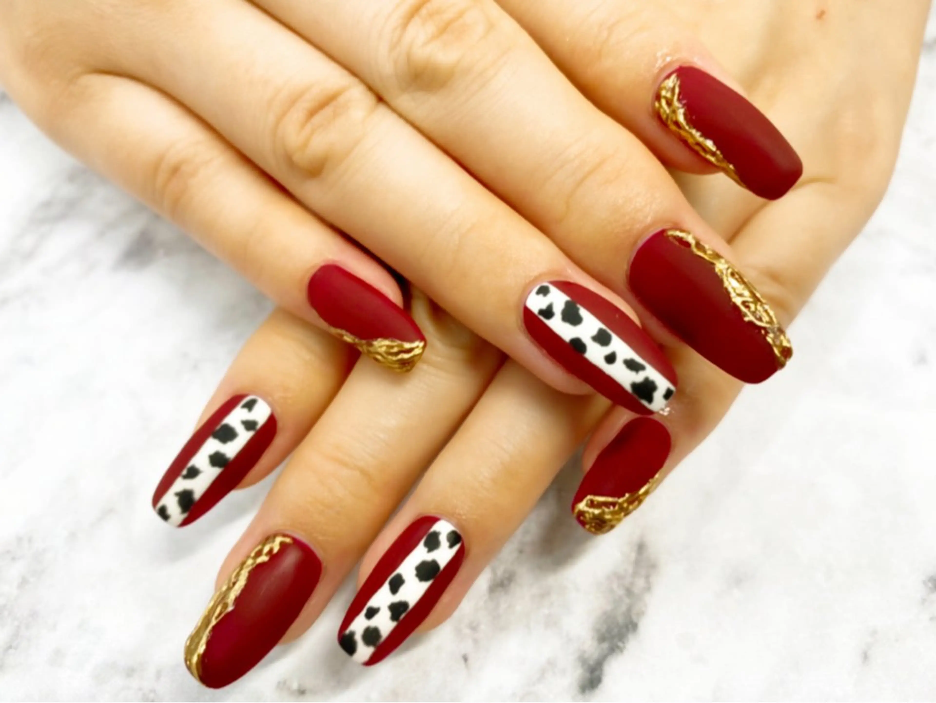 ネイル アニマル柄 ハンドネイル ネイルサロン nail_upのネイルデザイン