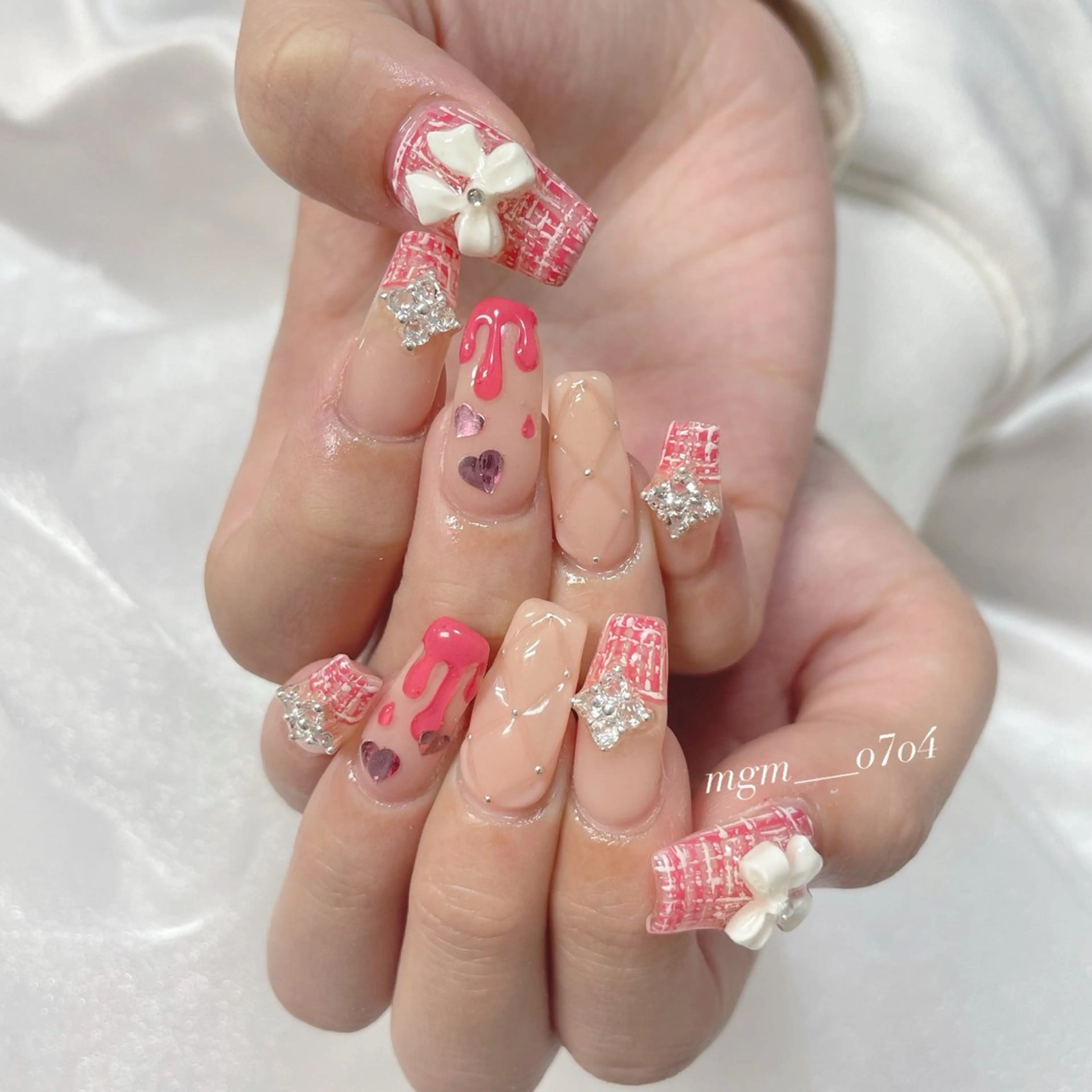 ネイル MoON...❤︎ MeGuのネイルデザイン