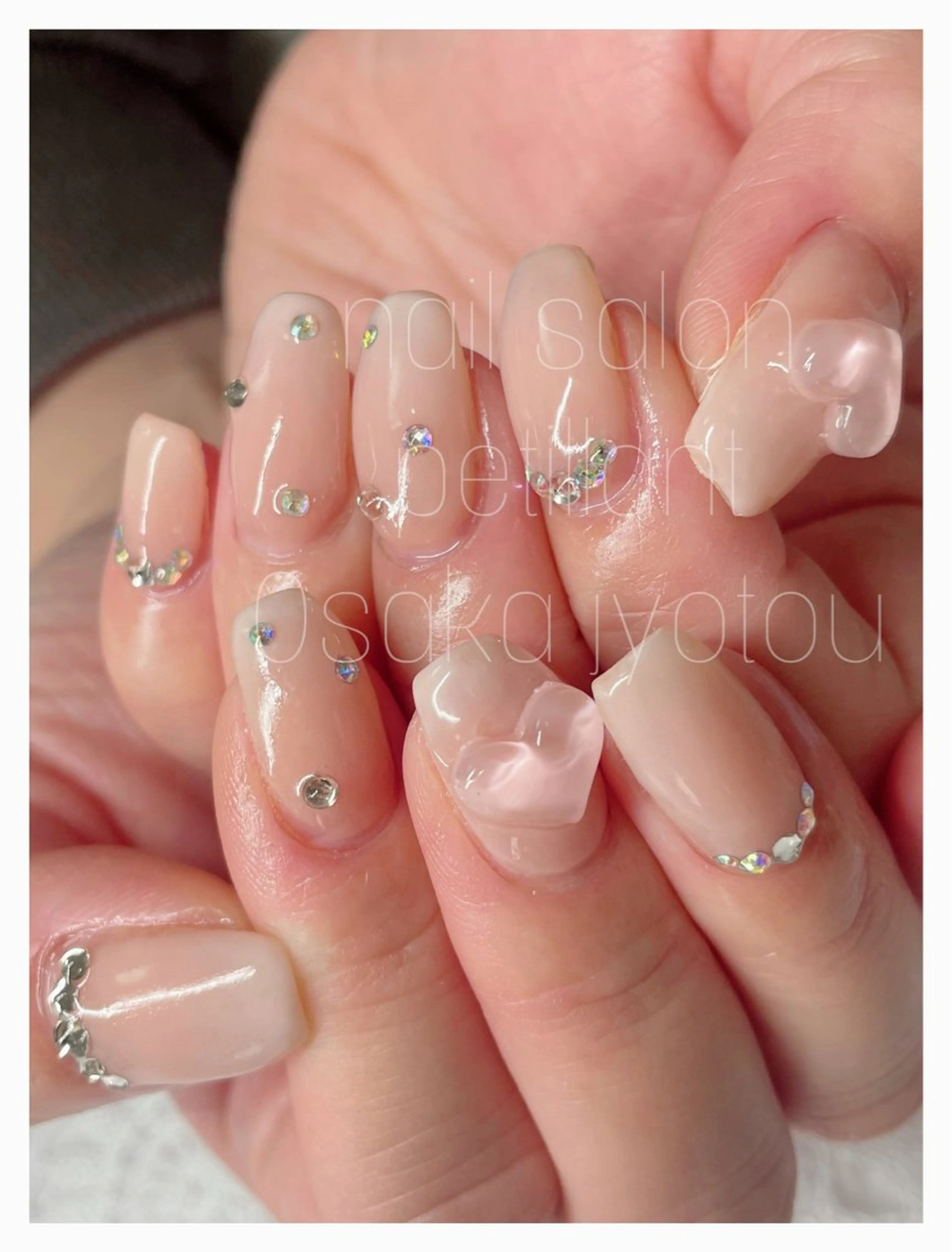 ネイル オーロラネイル 卒業式 ハート シンプルネイル 春ネイル nail salon petillantのネイルデザイン