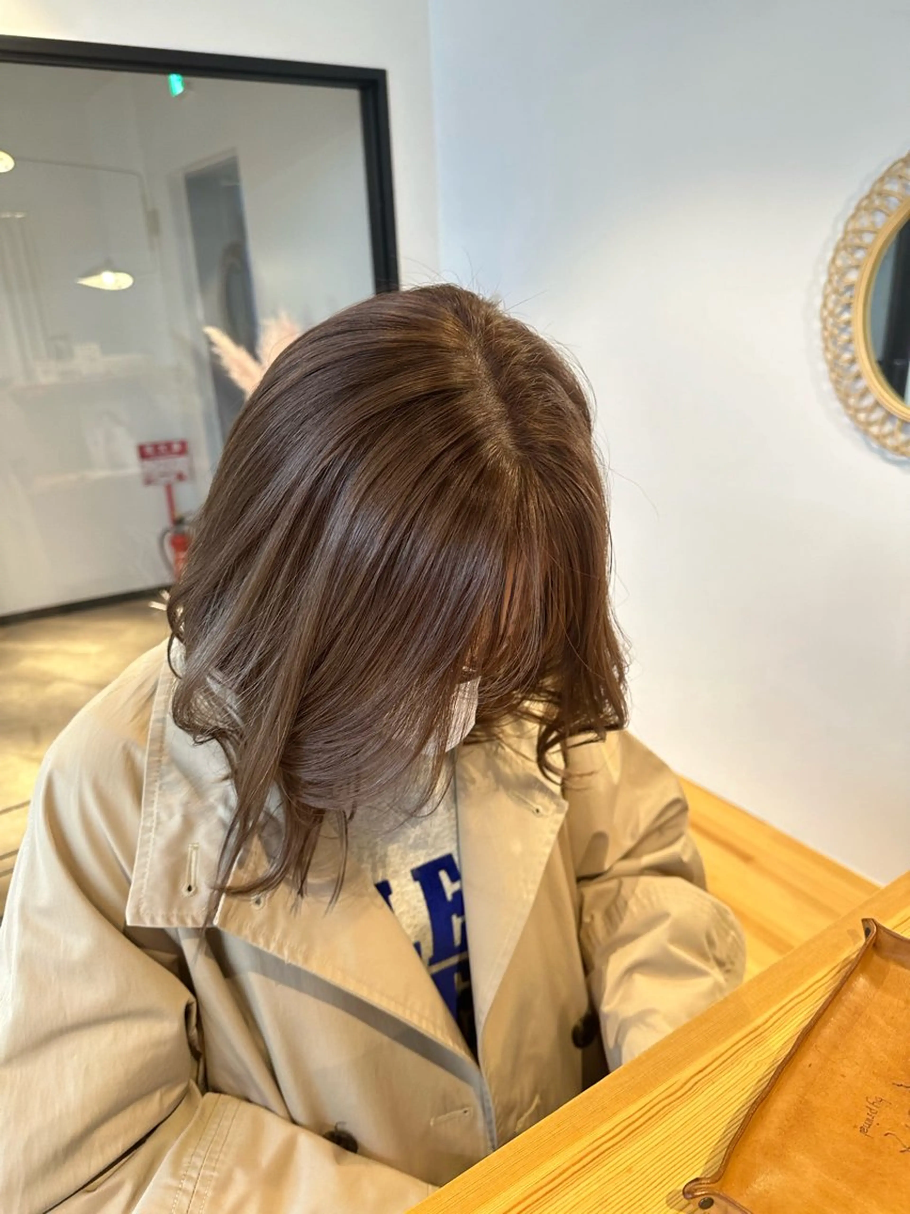 ミディアム カラー yuika .のヘアスタイル