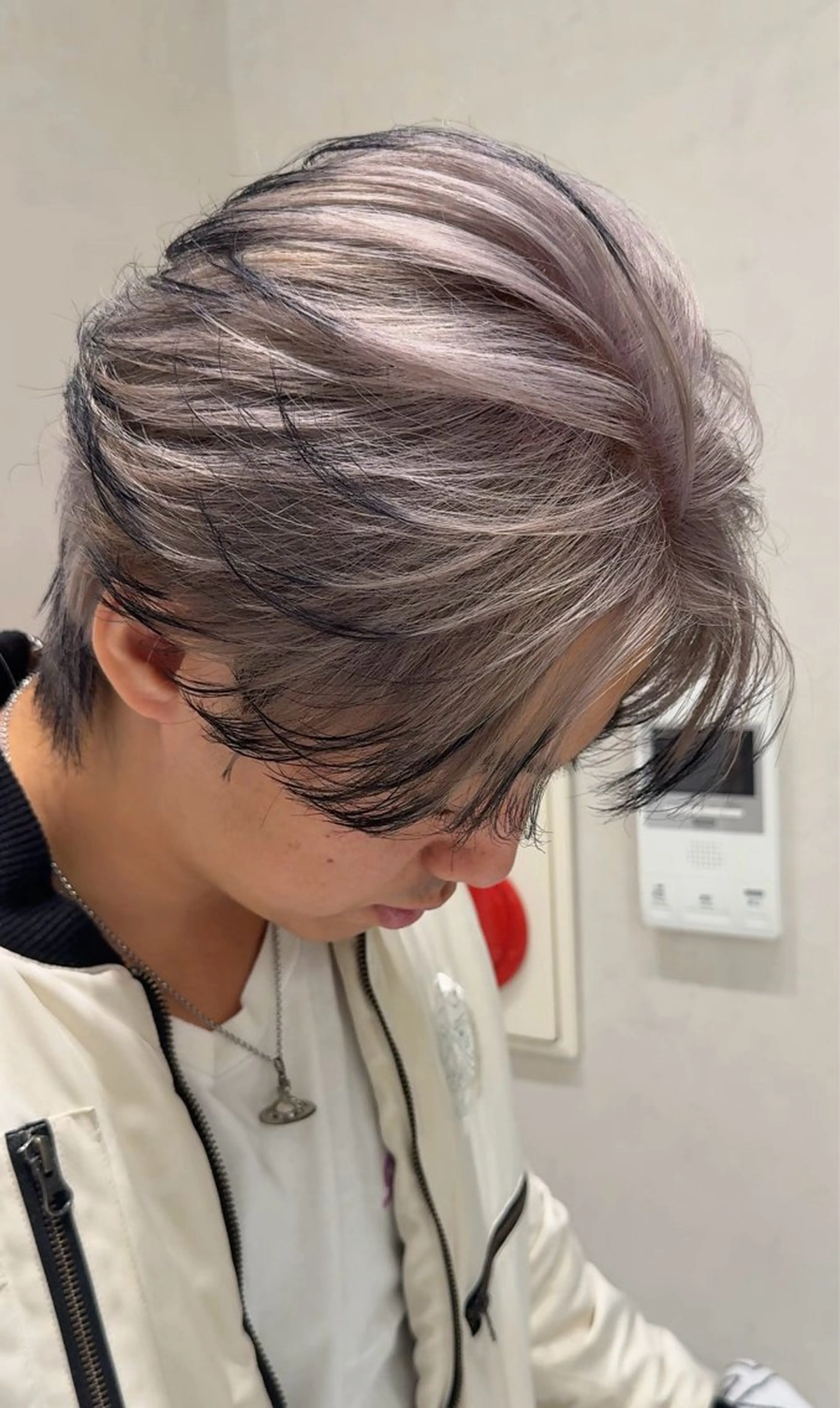 ショート カラー メンズ メンズブリーチ ブリーチ ショートヘア カット ヘアカラー 超有名店から独立/ メンズ特化/ジンのヘアスタイル