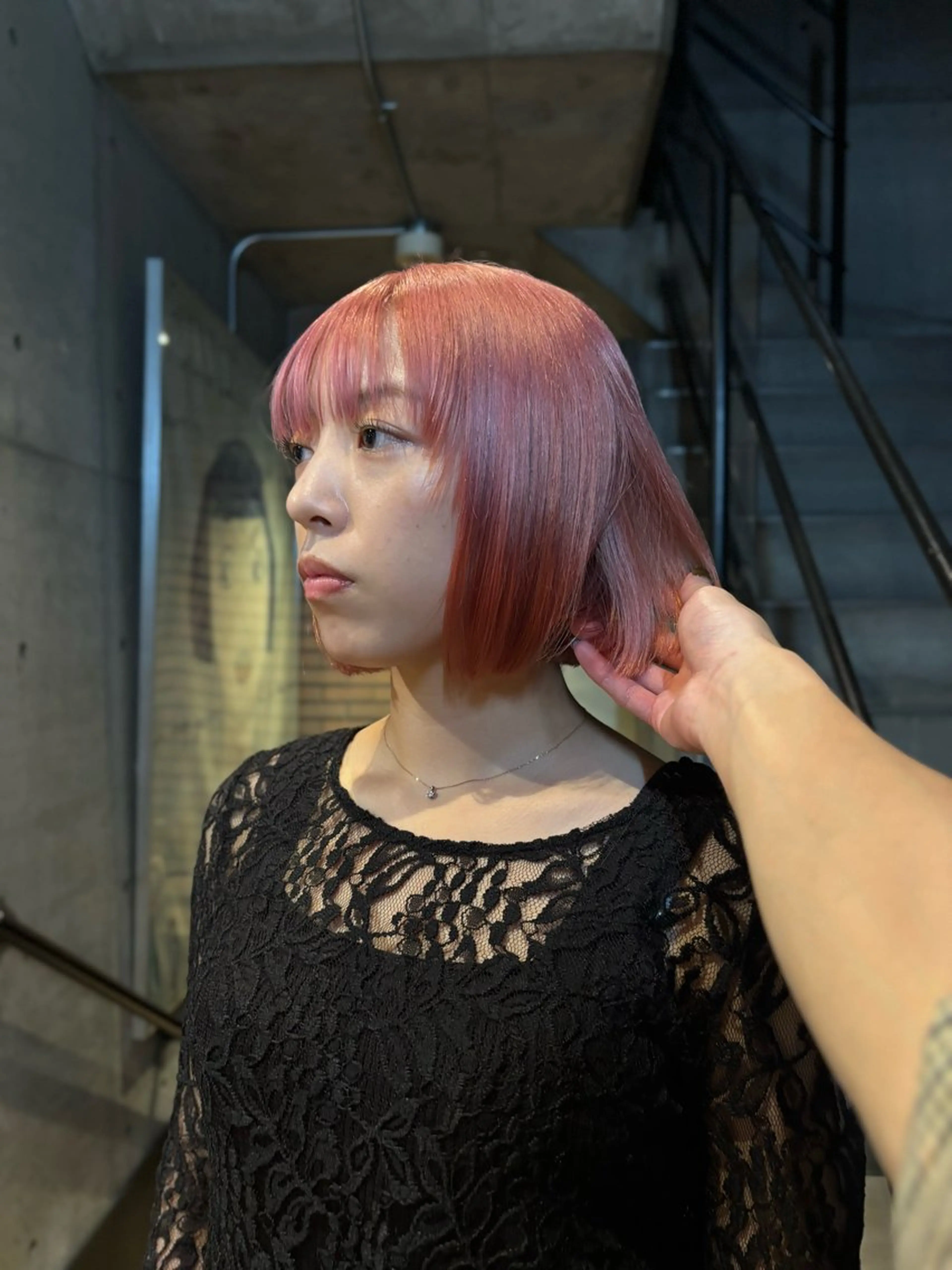 ショート カラー ピンクカラー ヘアカラー 関端 優希のヘアスタイル