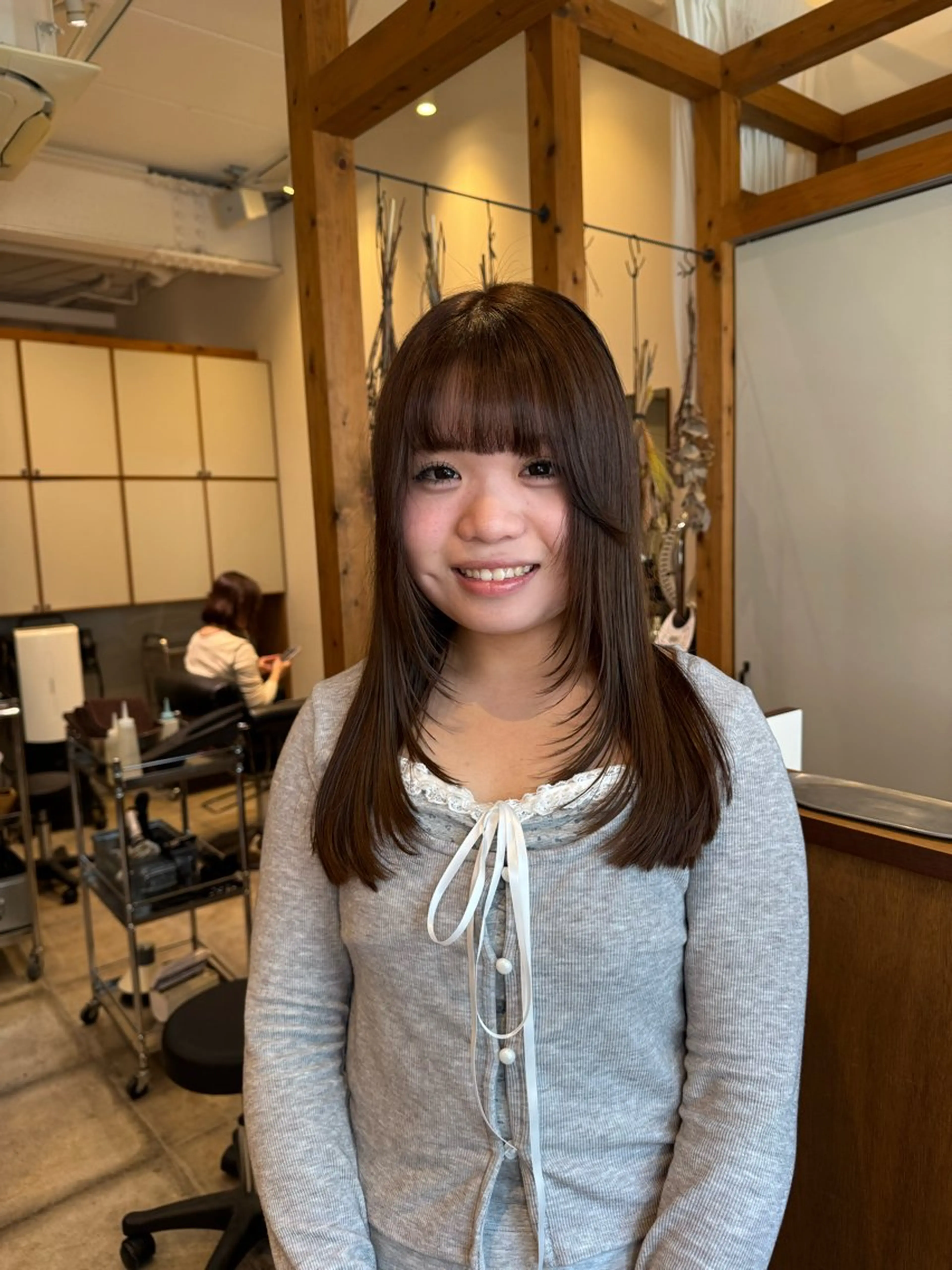 ロング レイヤーカット カット ヘアカラー トリートメント ENIF　大島 芽生のヘアスタイル