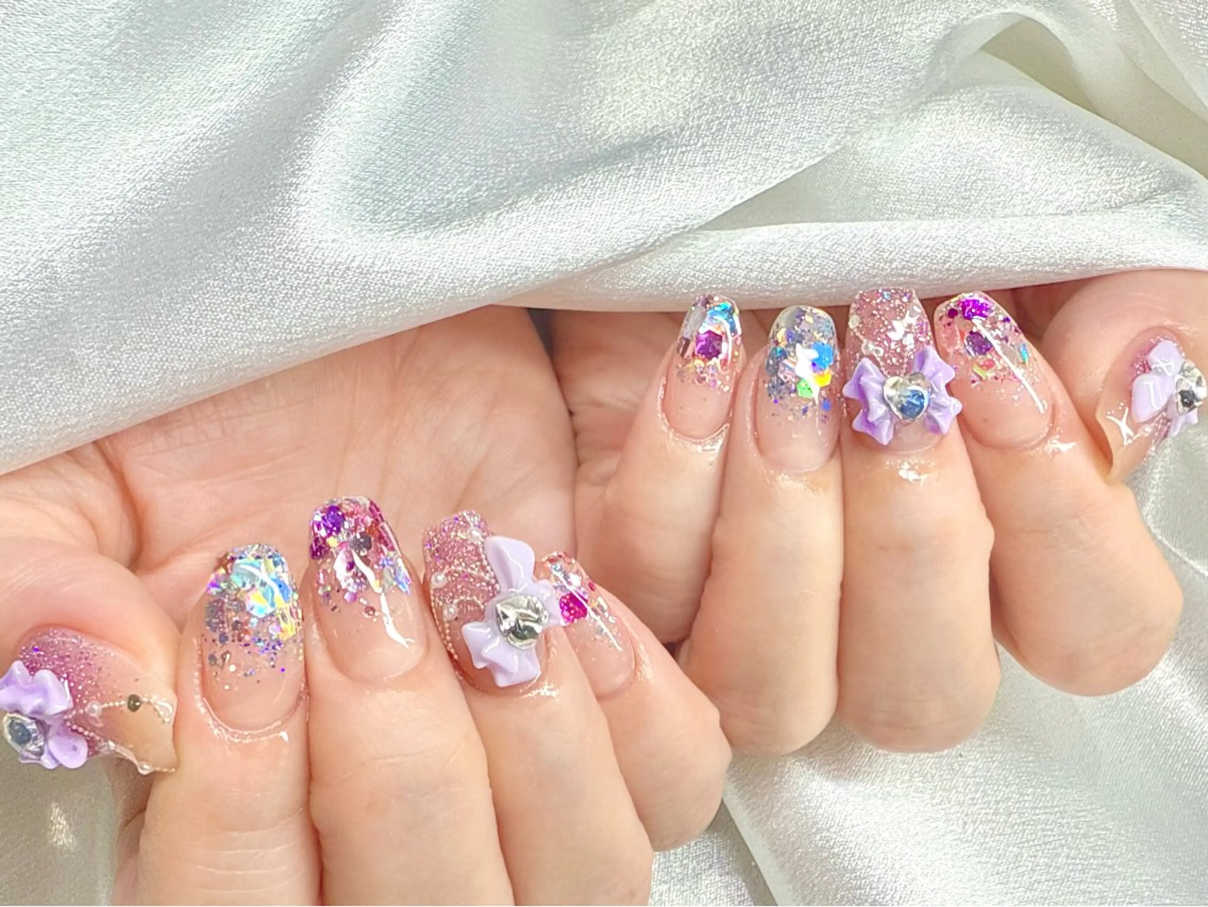 ネイル フラッシュネイル ホログラムネイル キラキラネイル 持ち込み リボン ハンドネイル 美爪パラジェル導入店 Sunnilyのネイルデザイン