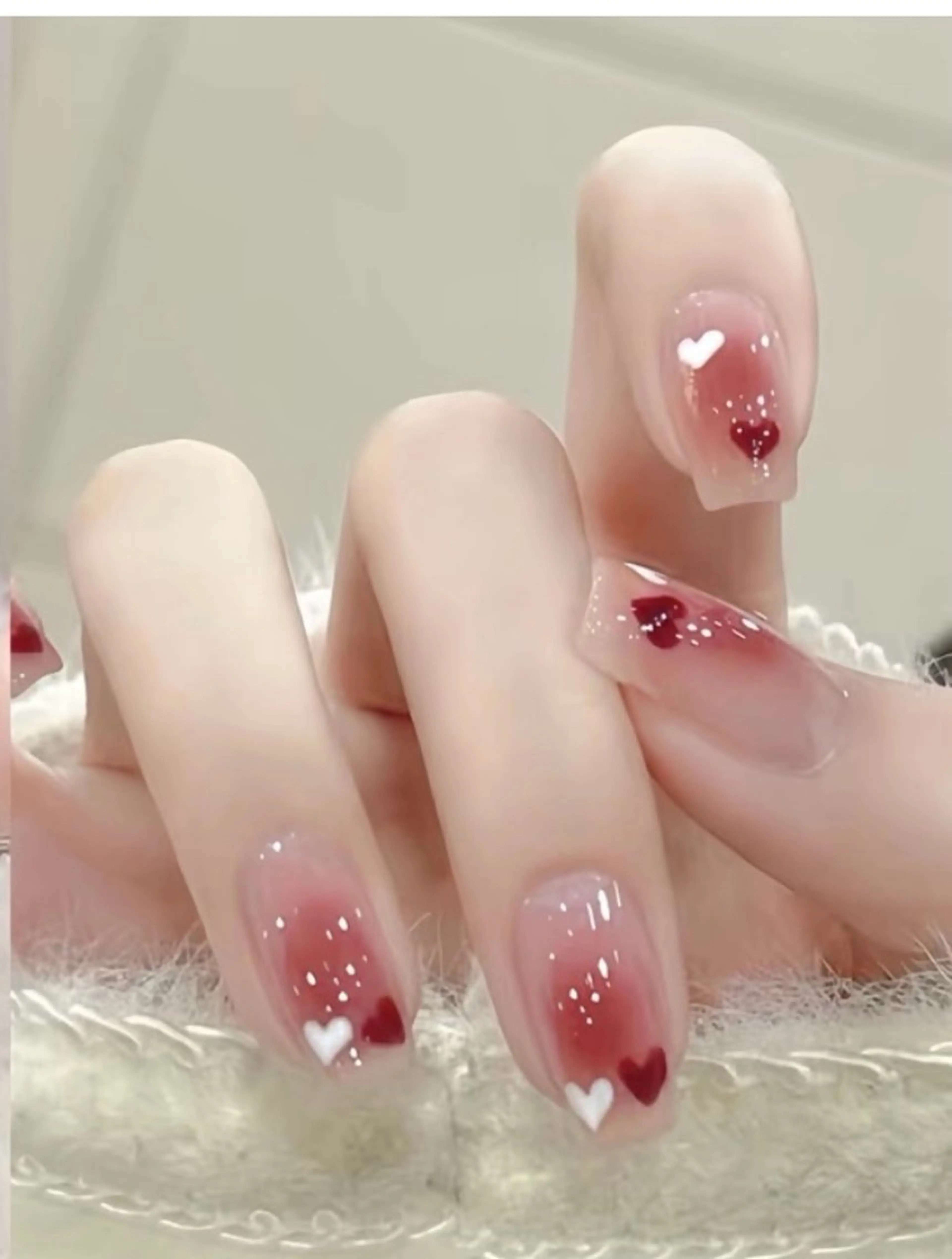 ネイル チークネイル 長さ出し フラワーネイル フレンチネイル ガーリー sun nail池袋 モデル募集のネイルデザイン