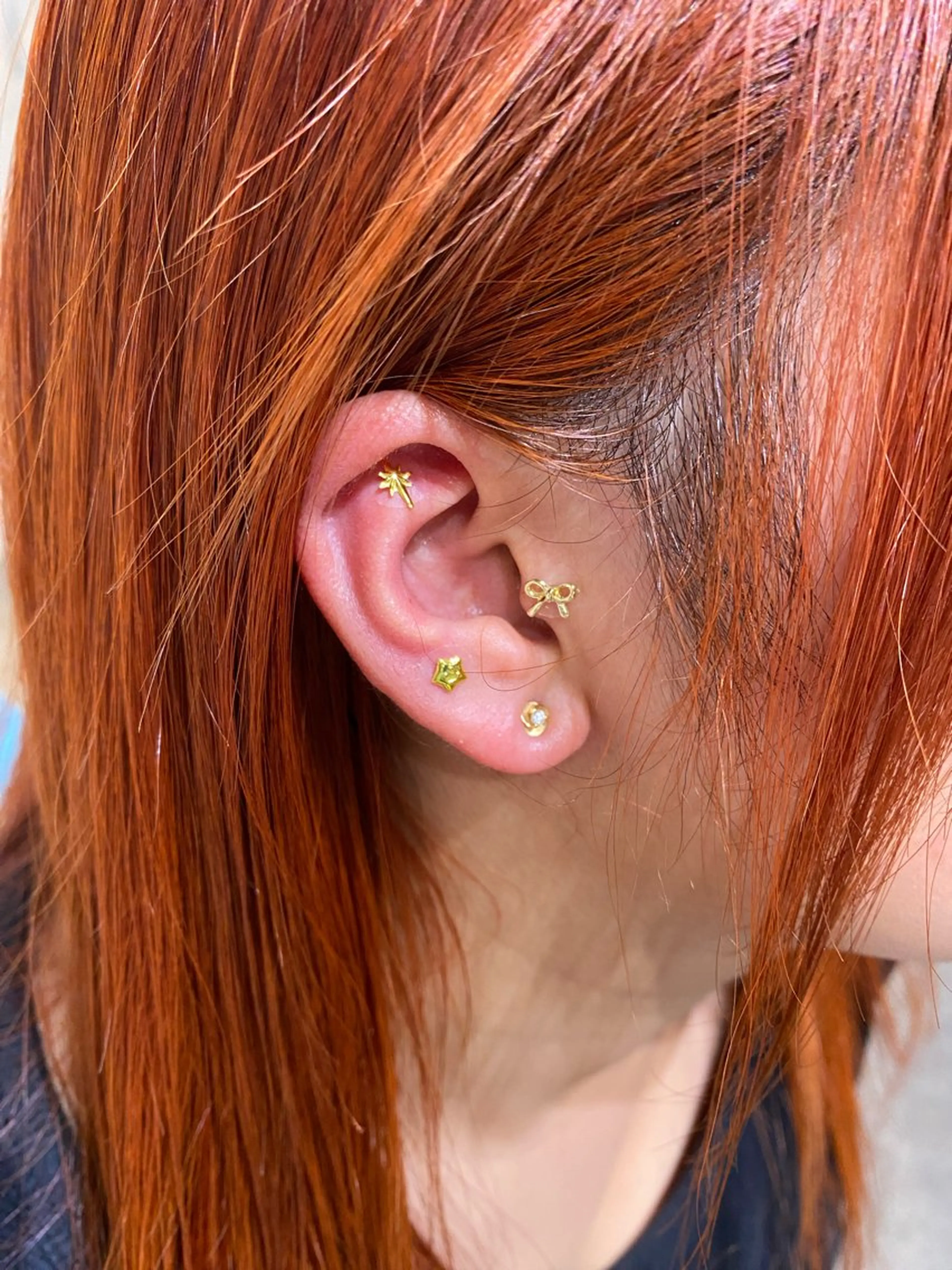 カラー+耳ツボジュエリー💎👂✨の写真