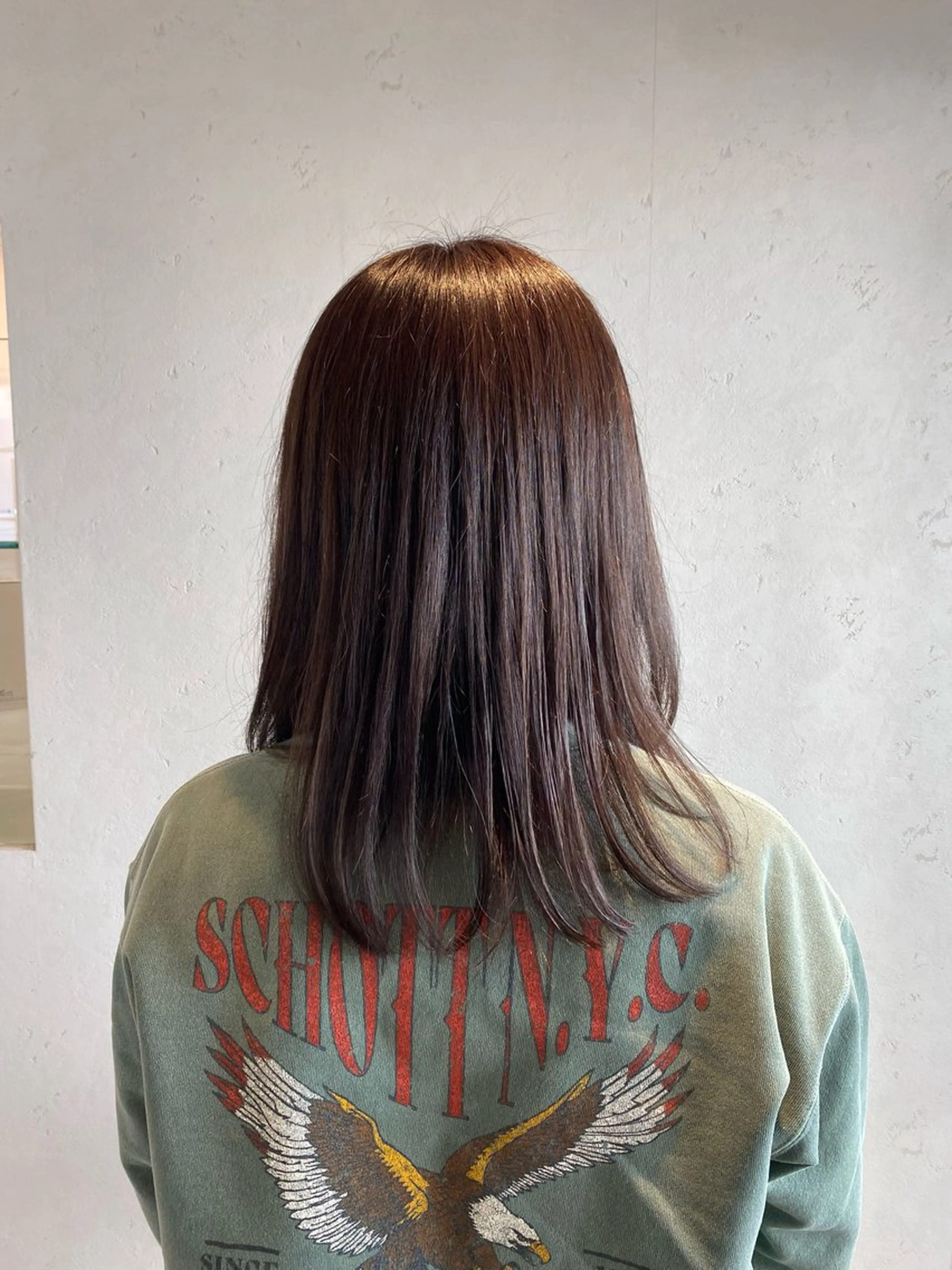 カット＋透明感HUEカラーの写真