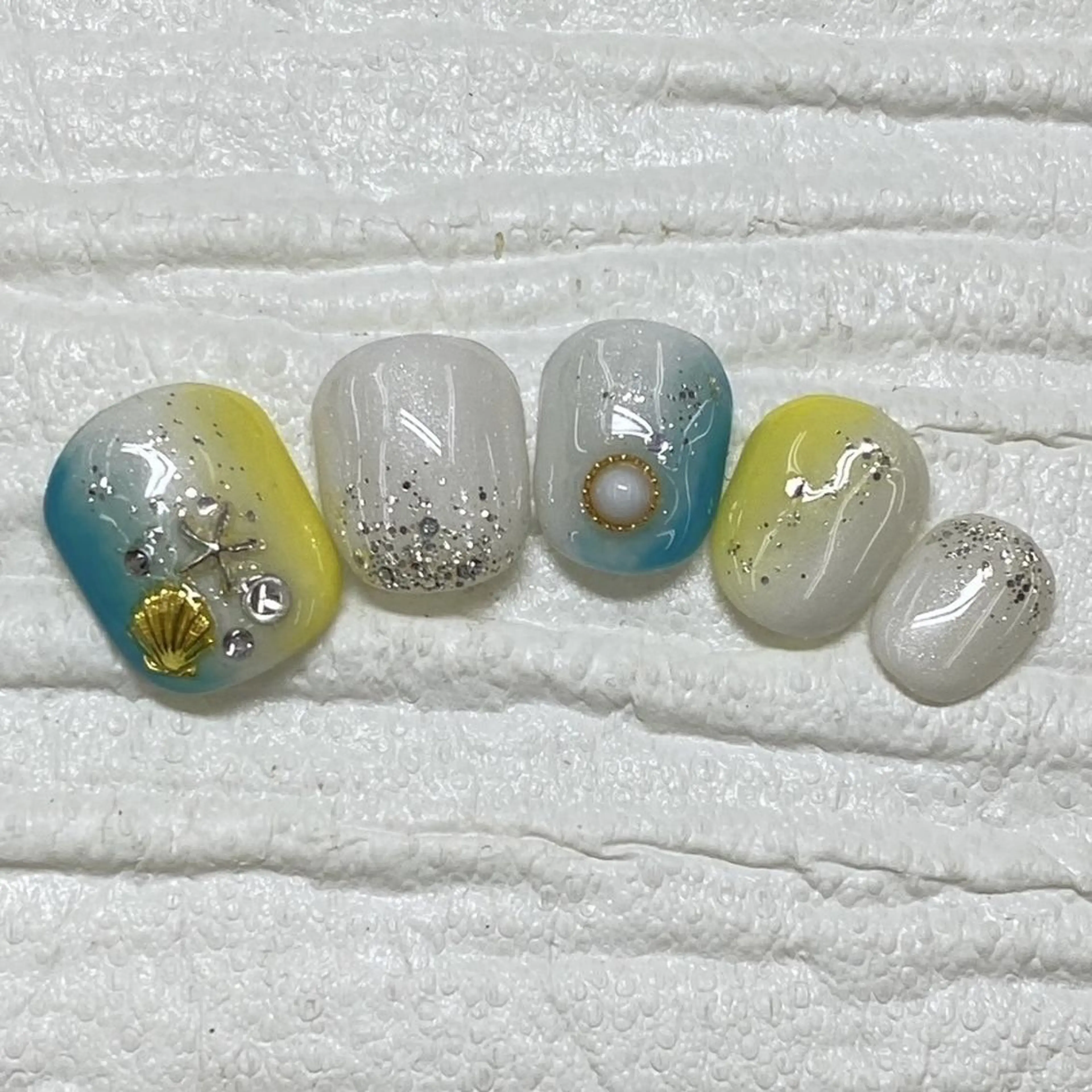 ネイル Nail salon Honey Beeのネイルデザイン