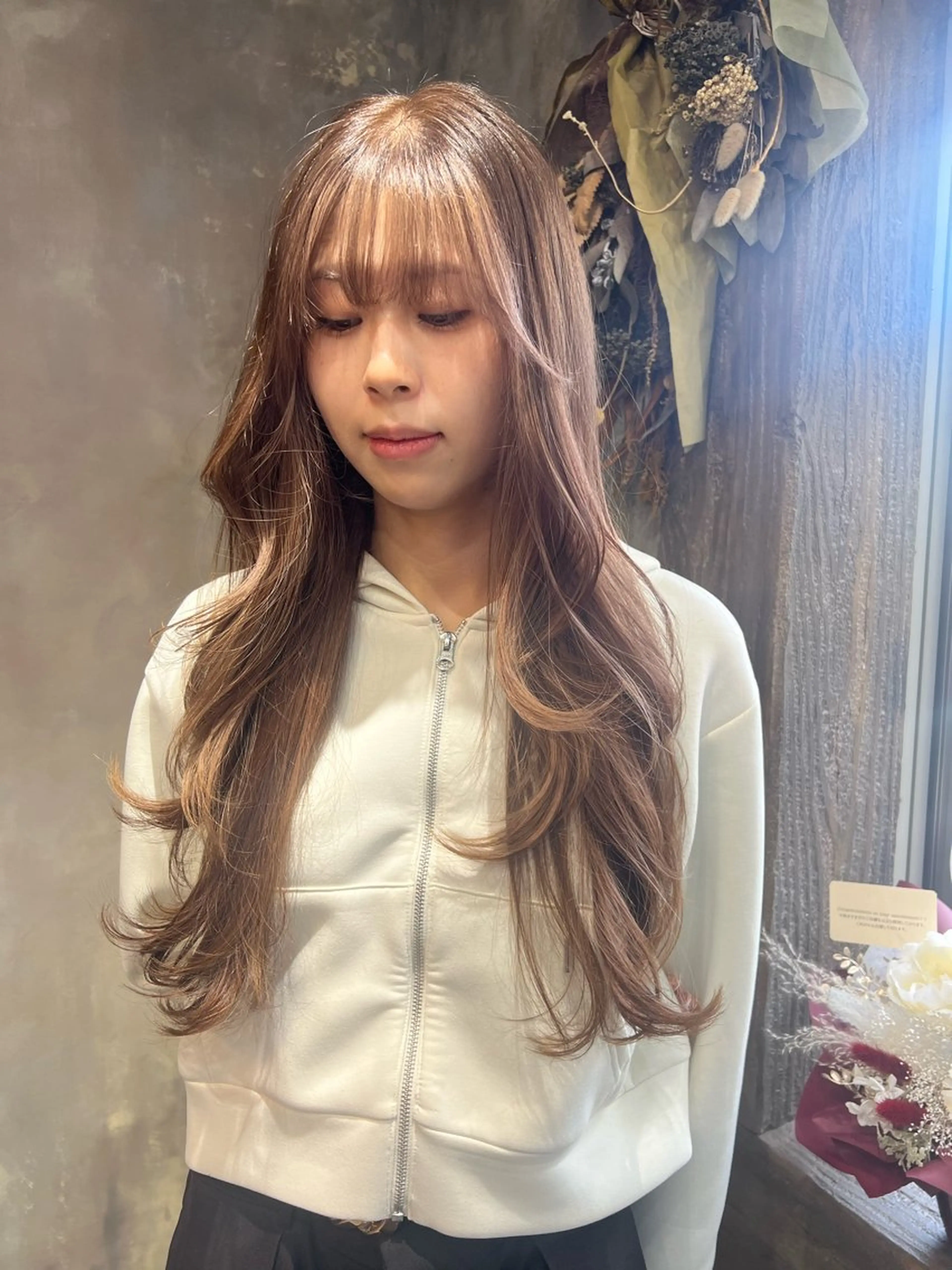 ロング ハイレイヤー レイヤーカット ロング カット ヘアカラー ミヨシマユ✨ チーフ就任記念🌈のヘアスタイル