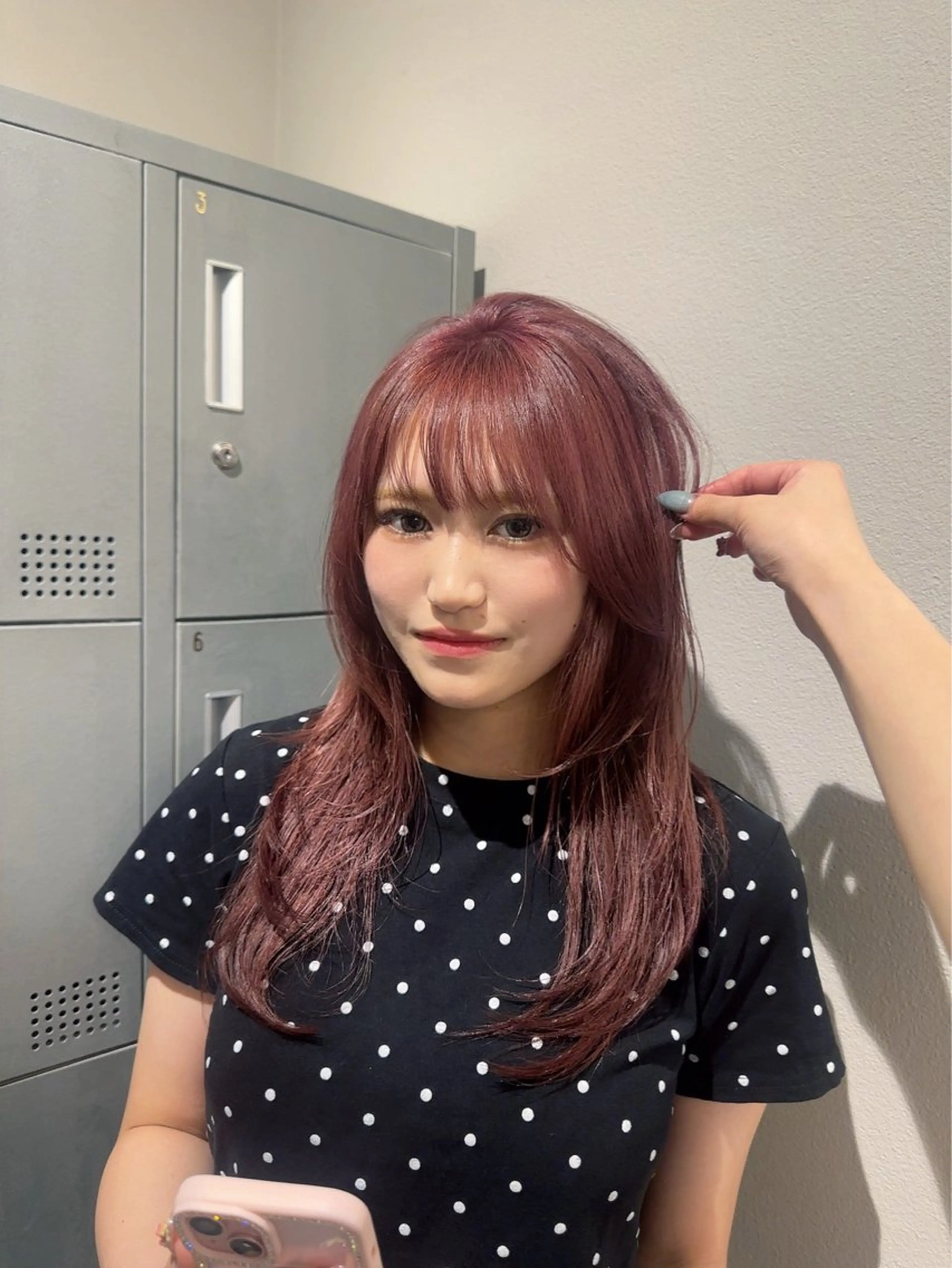 セミロング 透け感オリーブ/レイ ヤーカット/KaHoのヘアスタイル