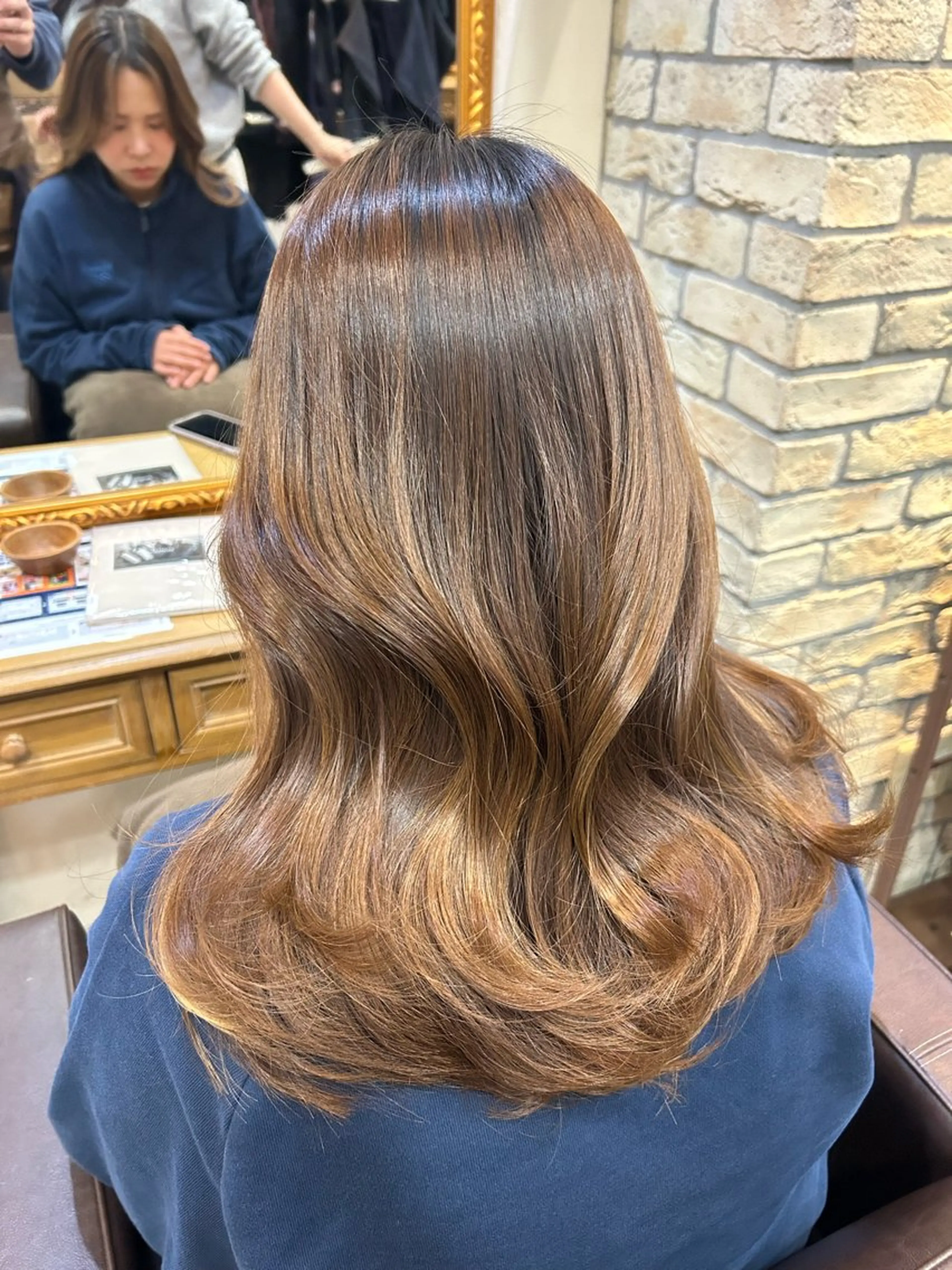 ミディアム カラー 小澤 一稀のヘアスタイル