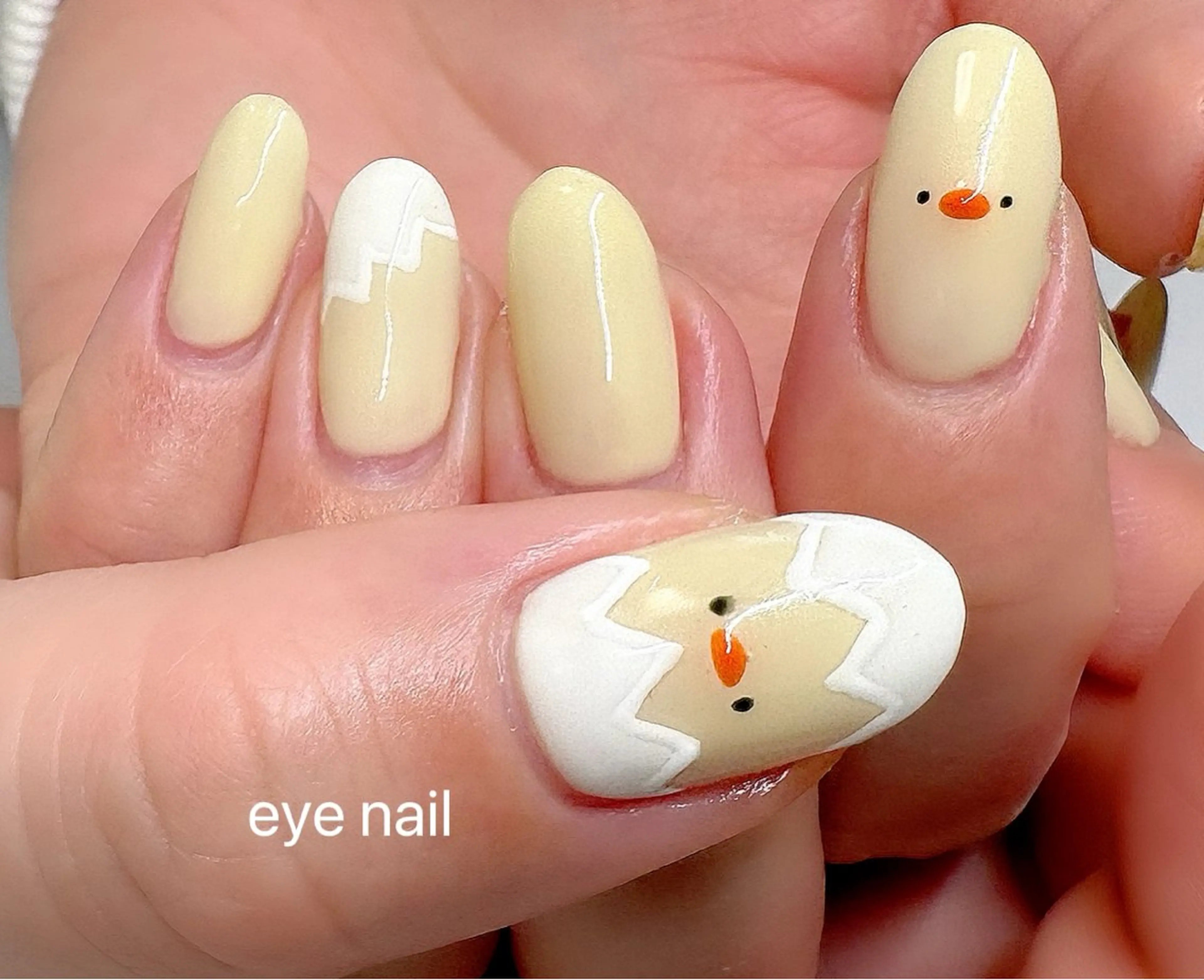 ネイル パステルネイル 春ネイル 黄色 ハンドネイル Eye nailのネイルデザイン