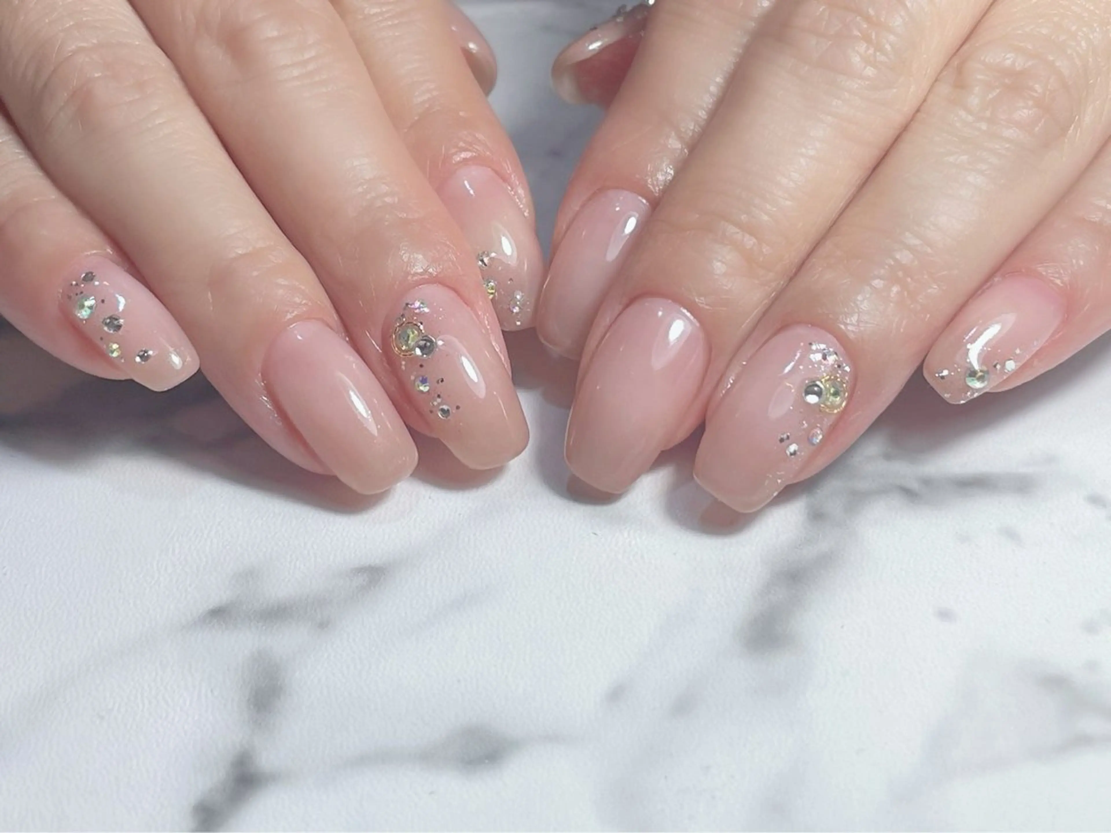 ネイル ジェルネイル オフィスネイル ワンカラーネイル パラジェル ピンク ハンドネイル ono megumiのネイルデザイン