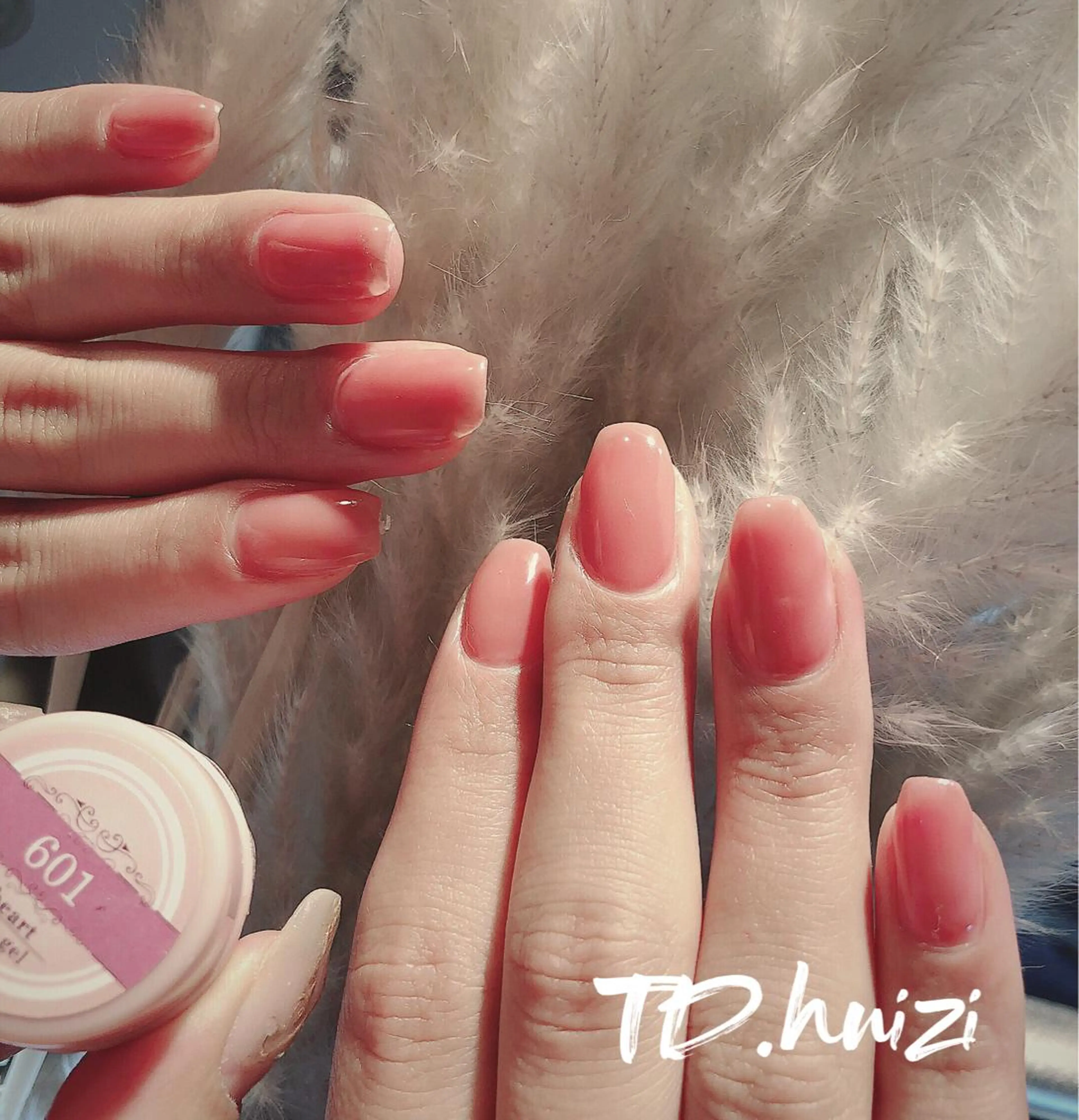 ミディアム ハンドネイル めぐみのネイルサロン スタッフ練習のネイルデザイン