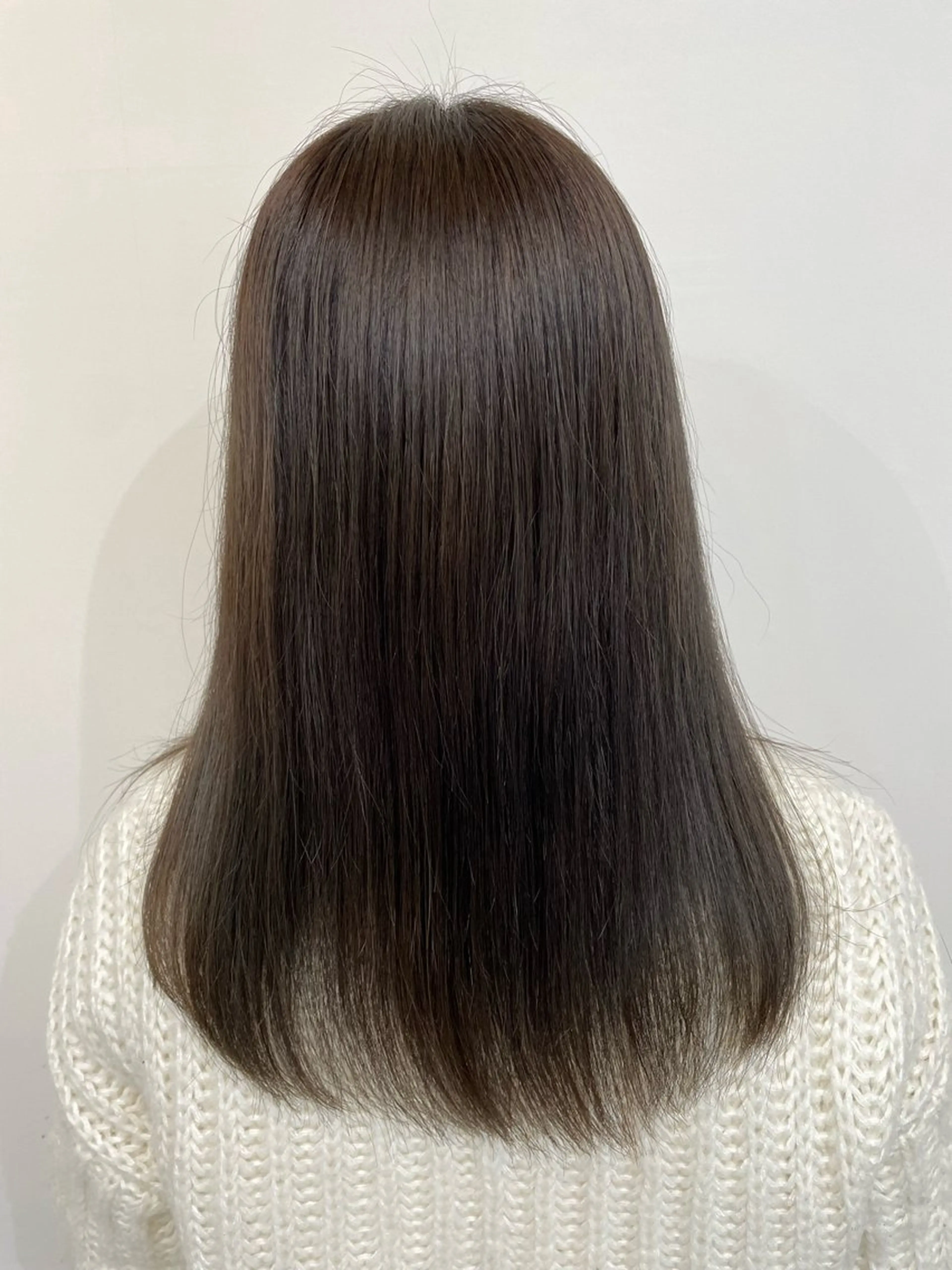 セミロング カラー カット ヘアカラー 今雪 聡美のヘアスタイル