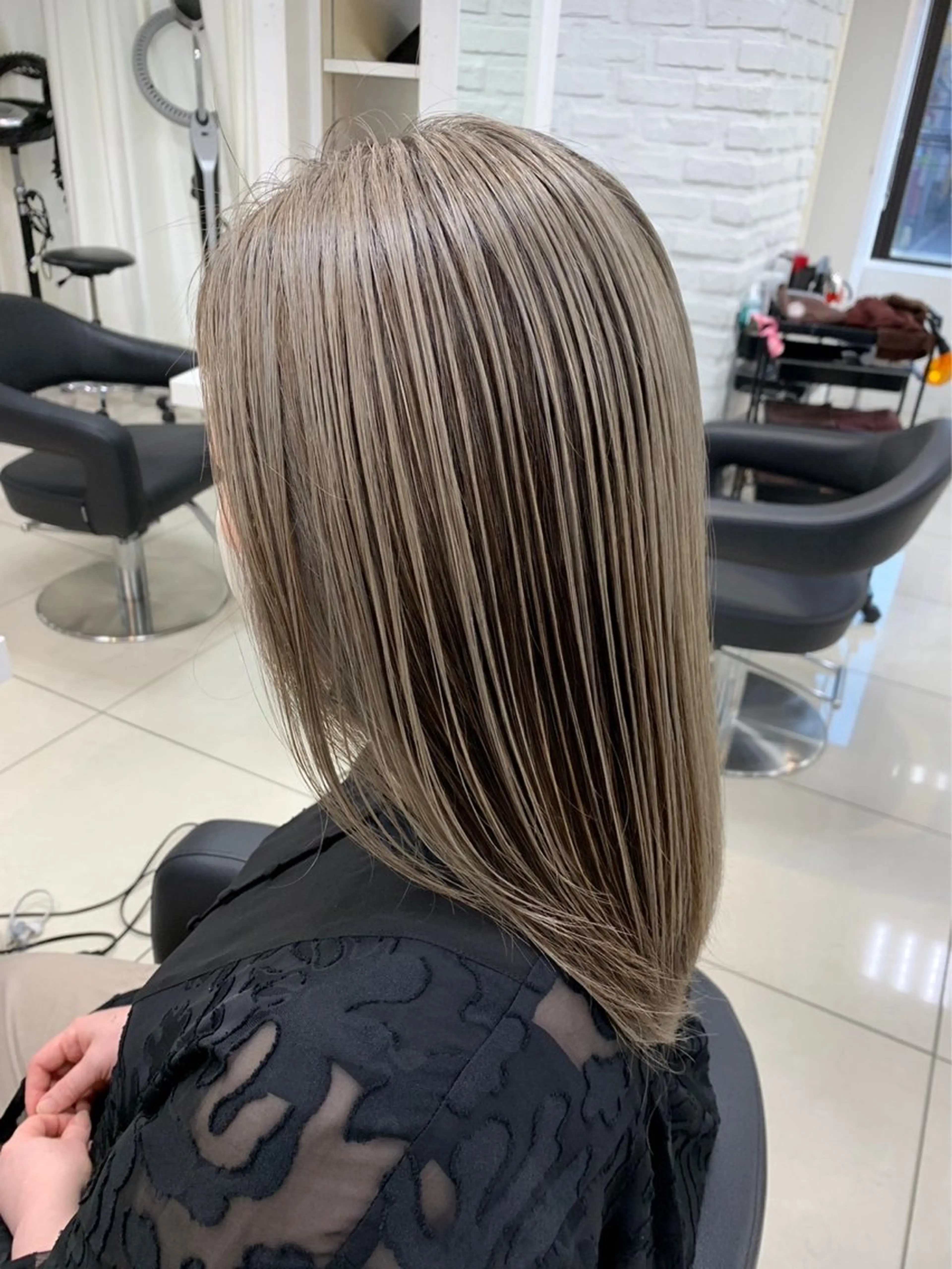 ミディアム ヘアカラー 似合わせカット 💎❄️あやののヘアスタイル