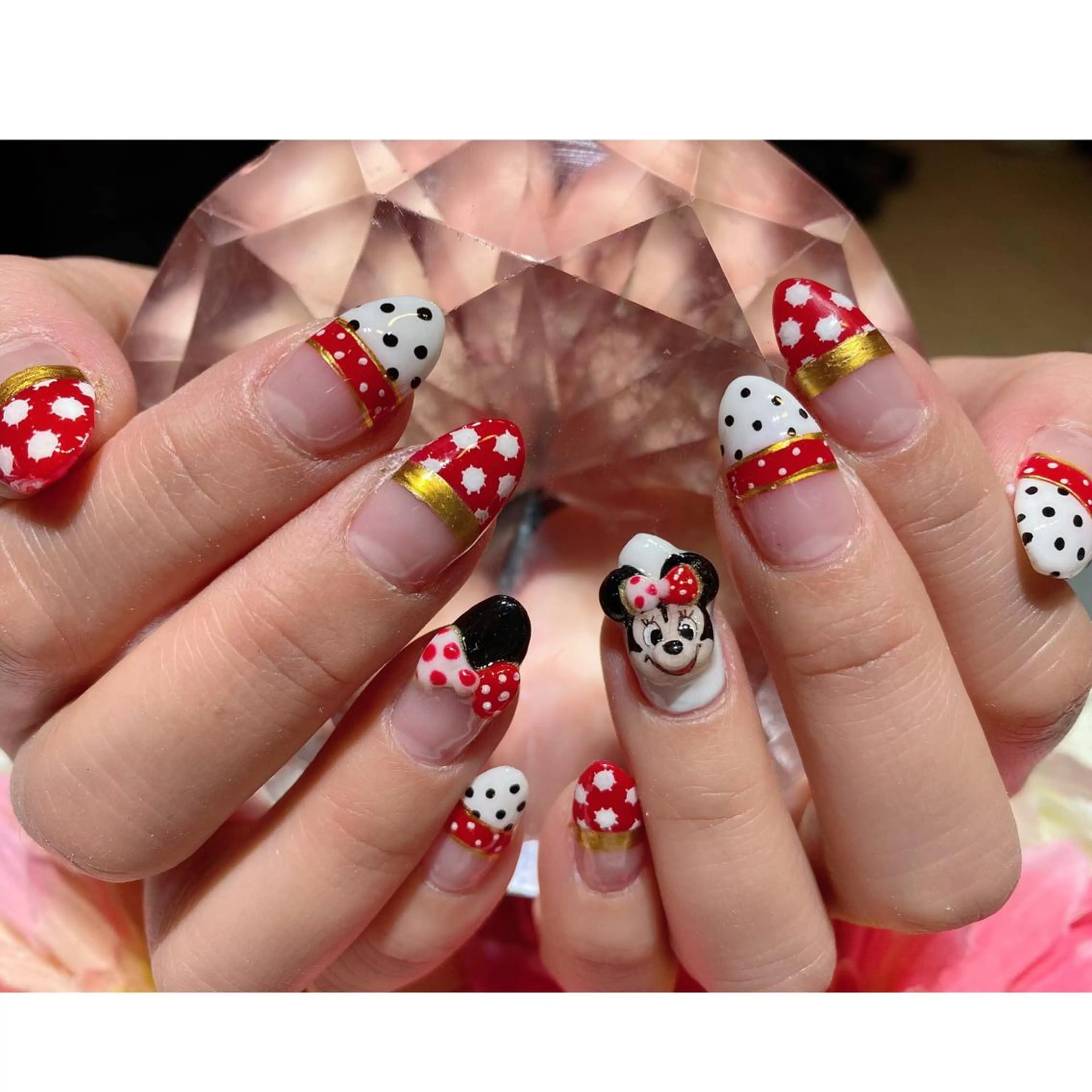 ネイル ジェルネイル YUN 💅のネイルデザイン