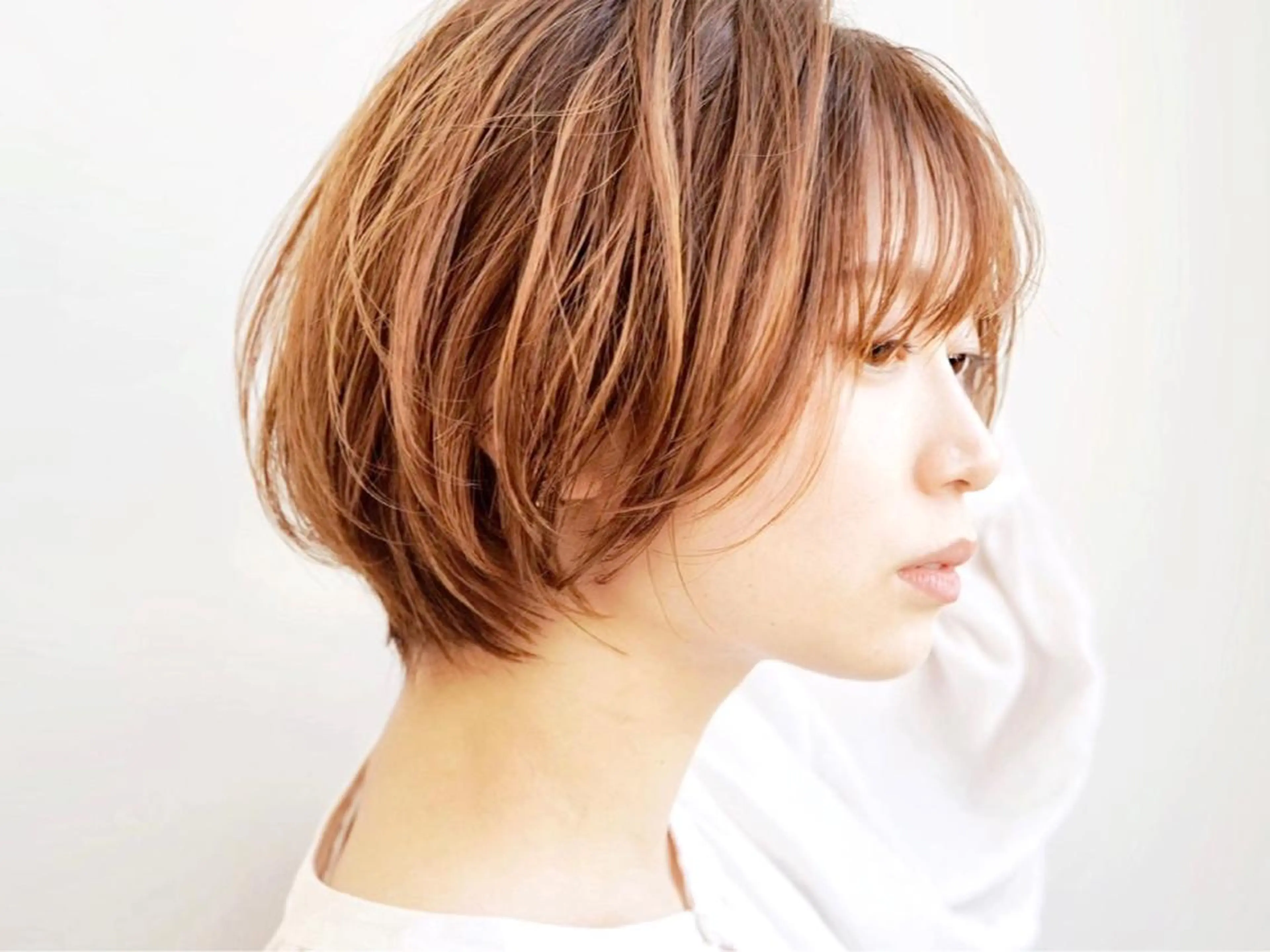 ショート カラー ショートボブ ベージュカラー ボブ ショートヘア 小顔カット 森 海のヘアスタイル