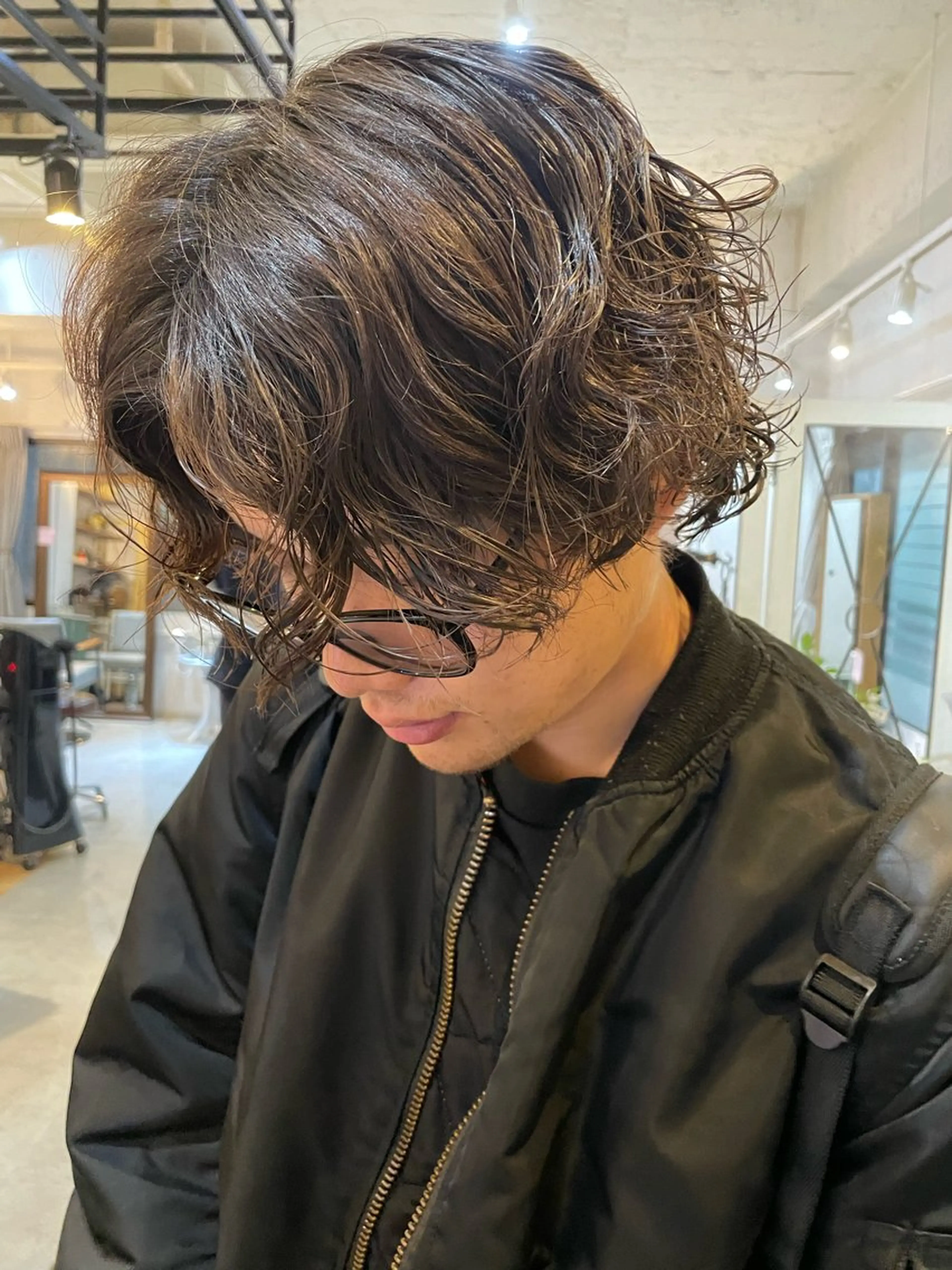 ミディアム パーマ メンズ ミディアムパーマ センターパート メンズパーマ スパイラルパーマ 🐶伊藤 弘夢🐶のその他イメージ