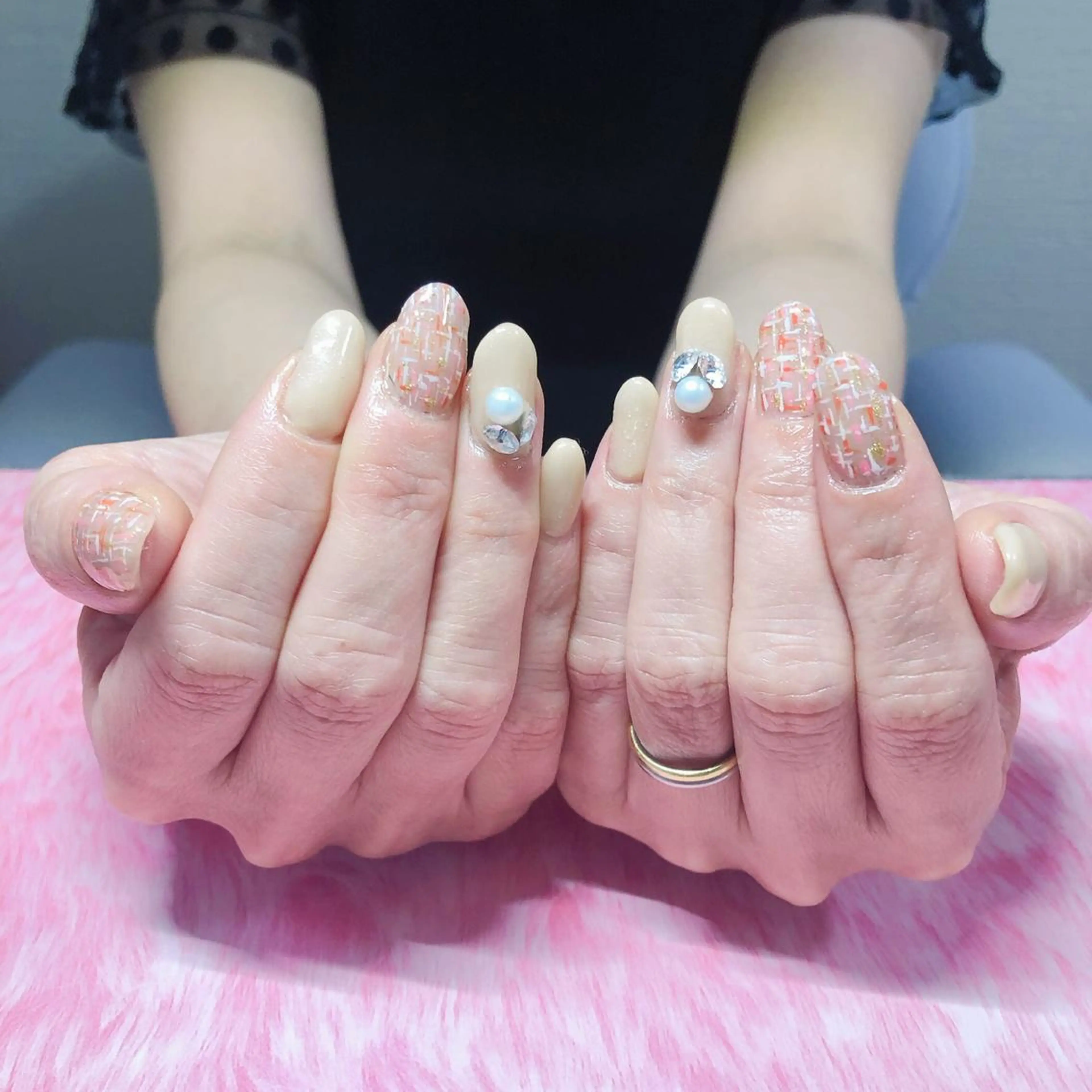 ネイル アートネイル ツイードネイル 奥園 良恵のネイルデザイン