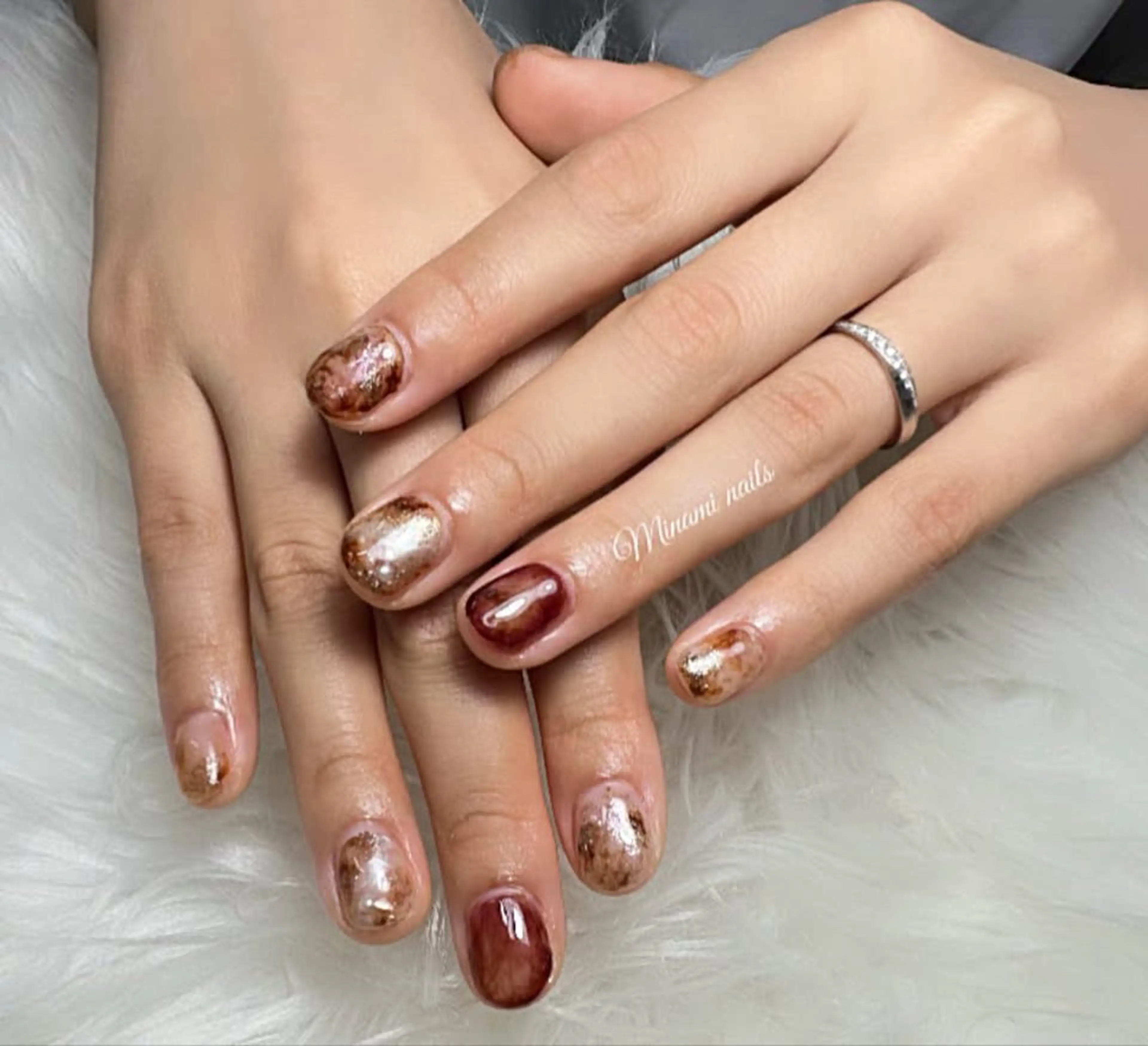 ネイル アートネイル オーロラネイル ガーリー キラキラネイル 韓国ネイル Minami Nailsのネイルデザイン