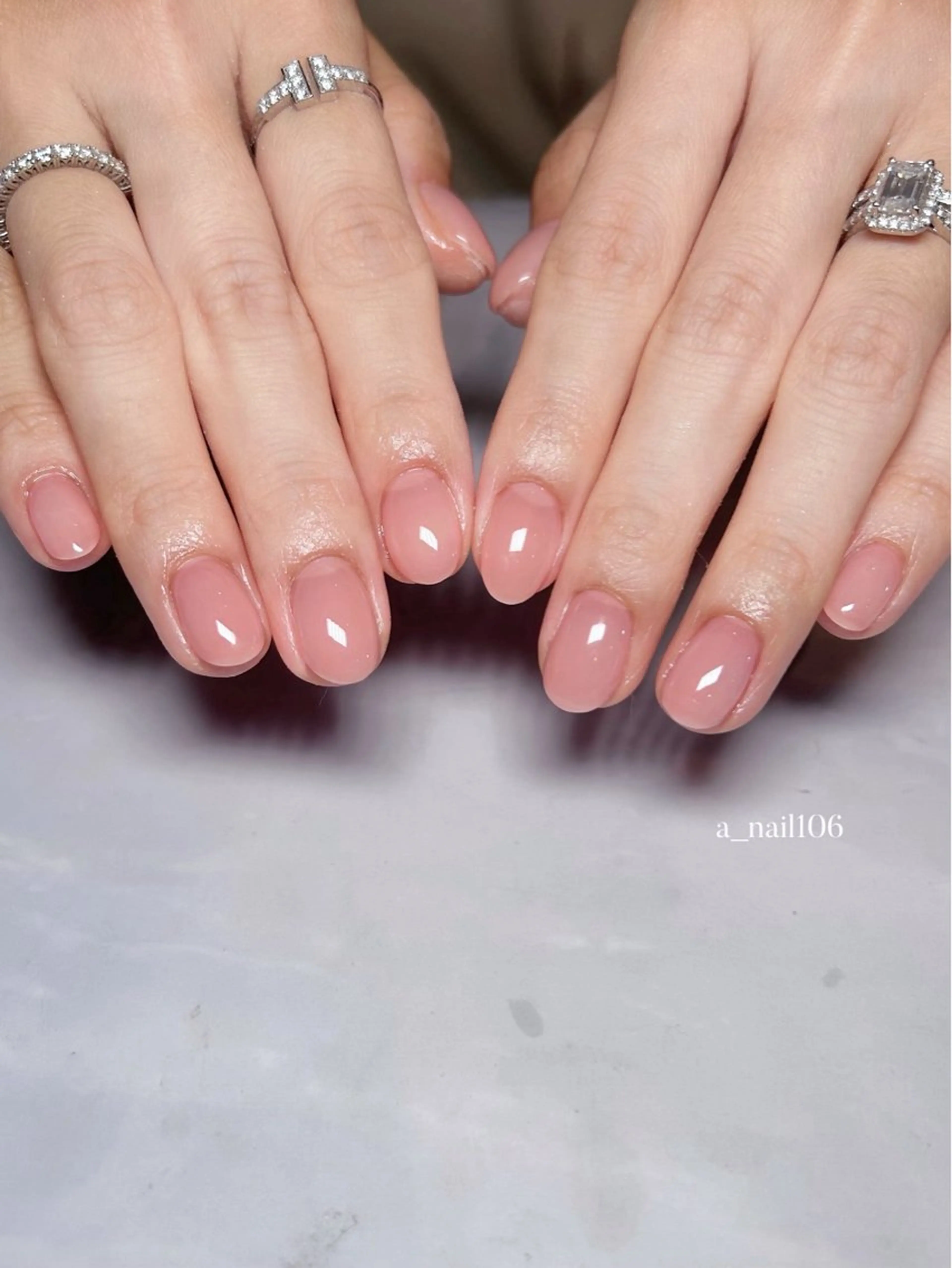 【 美爪育成 】うるつやワンカラー🫧ワンホンちゅるんネイルの写真