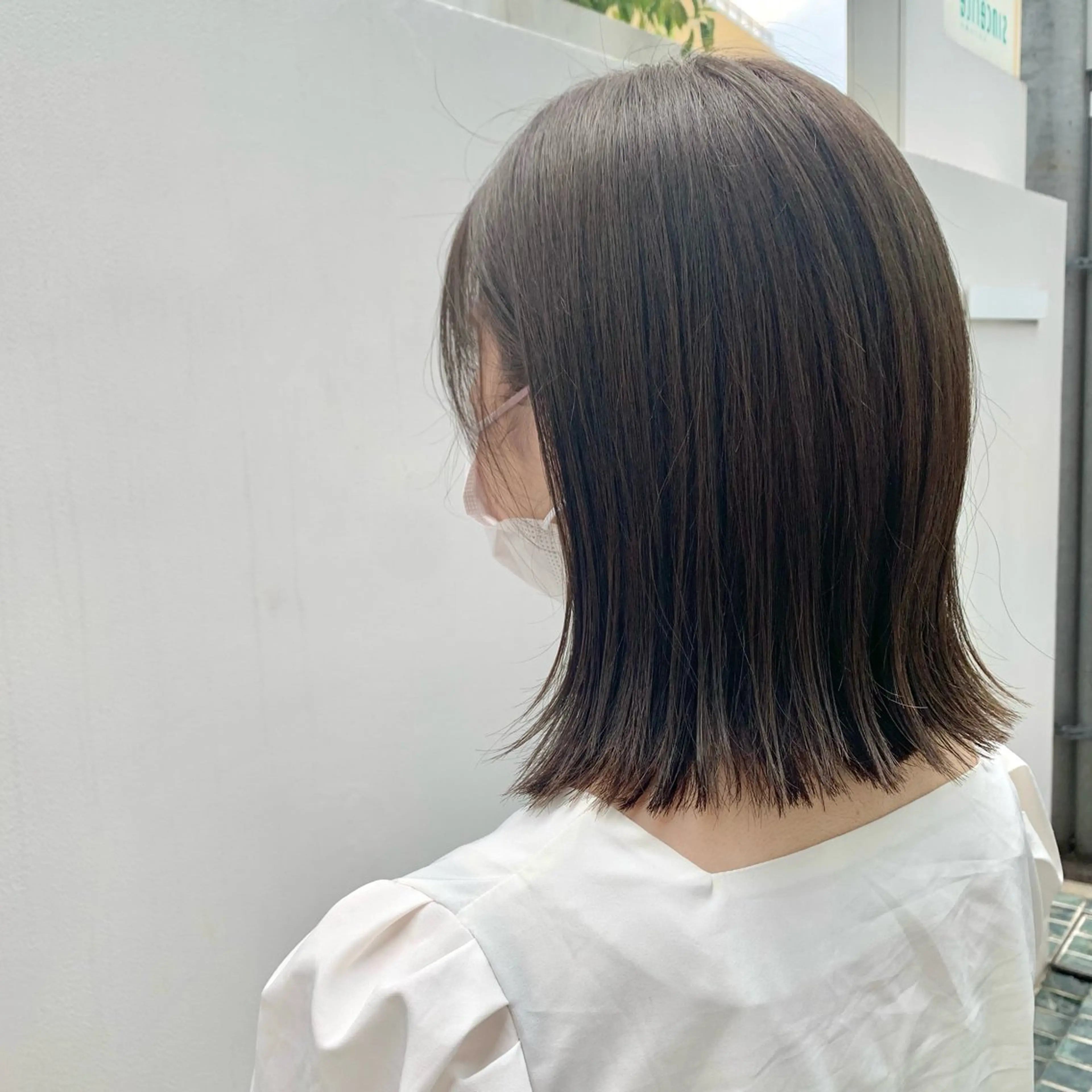 ショート カラー 切りっぱなしボブ ボブ トリートメント カット ヘアカラー トリートメント ボブ・レイヤー🎀 エミリのヘアスタイル