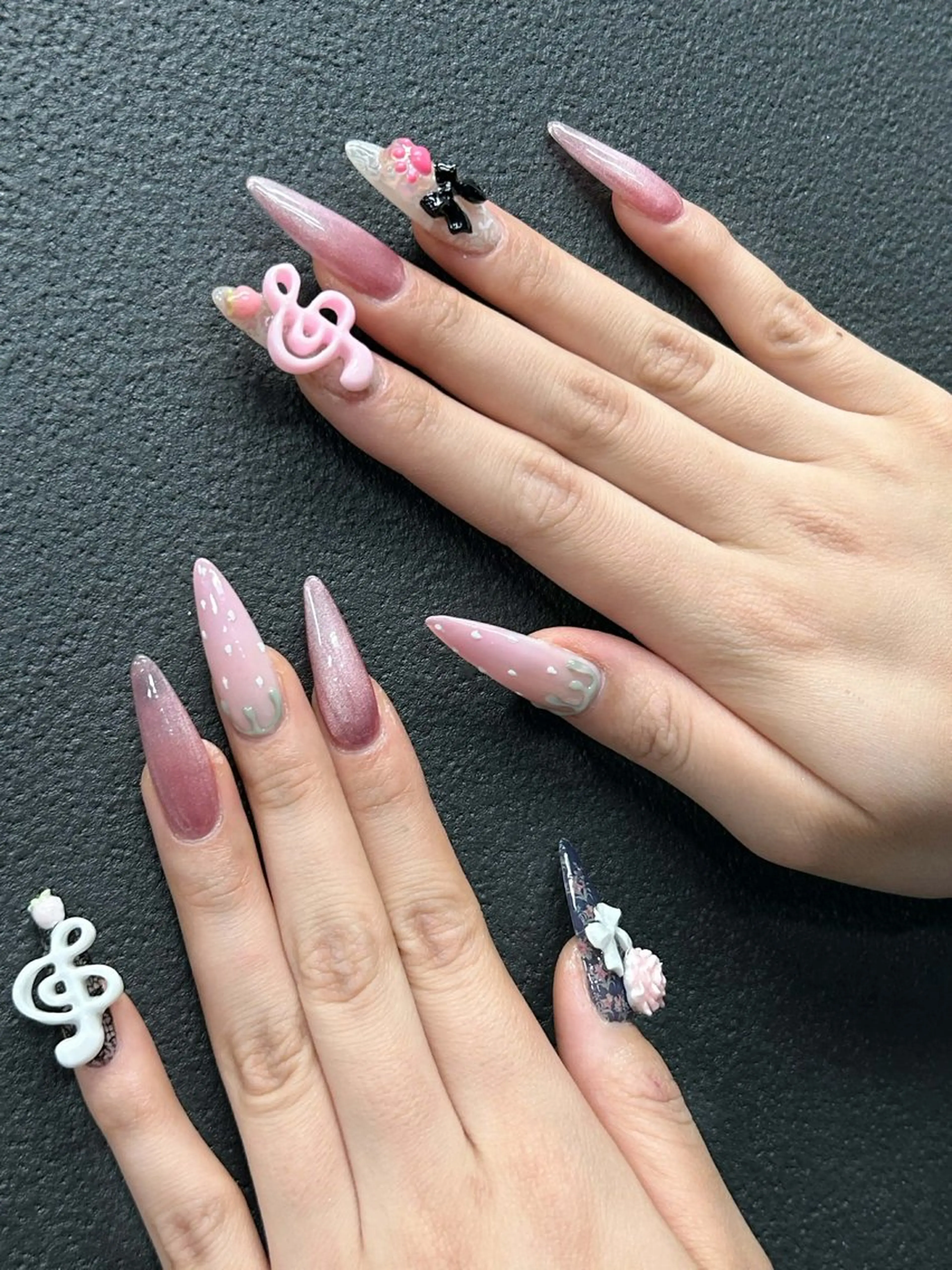 ネイル 韓国ネイル 持ち込み ニュアンスネイル ネイルチップ 冬ネイル LISA ANA.CHUOのネイルデザイン